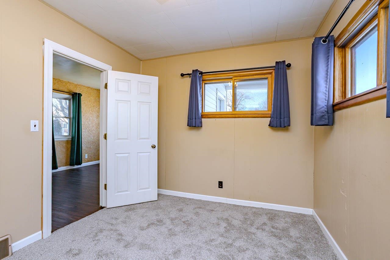 1123 S 14TH AVENUE, Wausau, Wisconsin 54401, 4 Bedrooms Bedrooms, ,2 BathroomsBathrooms,Residential,For Sale,1123 S 14TH AVENUE,22600444