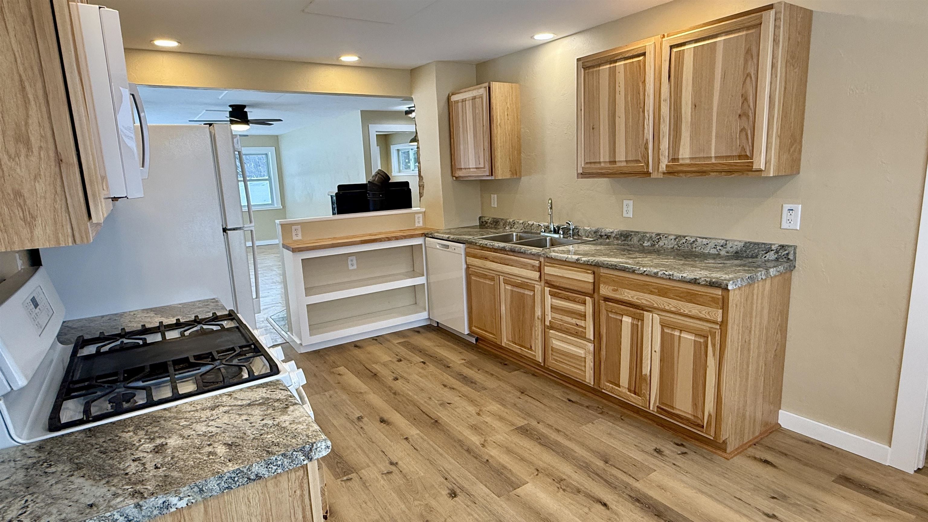 W6098 E STELLING ROAD, Tomahawk, Wisconsin 54487, 2 Bedrooms Bedrooms, ,1 BathroomBathrooms,Farm/agriculture,For Sale,W6098 E STELLING ROAD,22600446