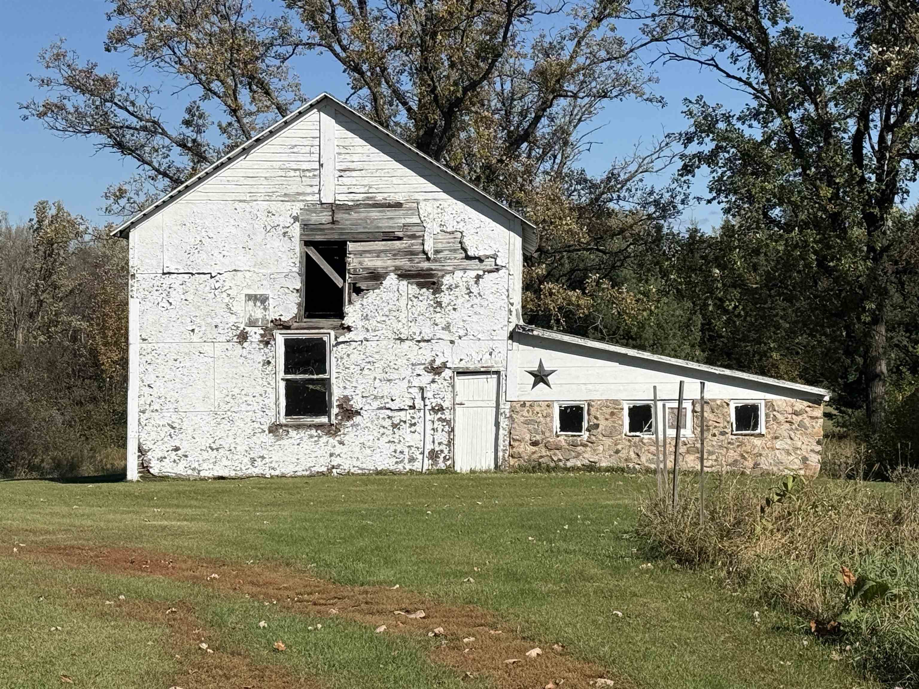 W6098 E STELLING ROAD, Tomahawk, Wisconsin 54487, 2 Bedrooms Bedrooms, ,1 BathroomBathrooms,Farm/agriculture,For Sale,W6098 E STELLING ROAD,22600446