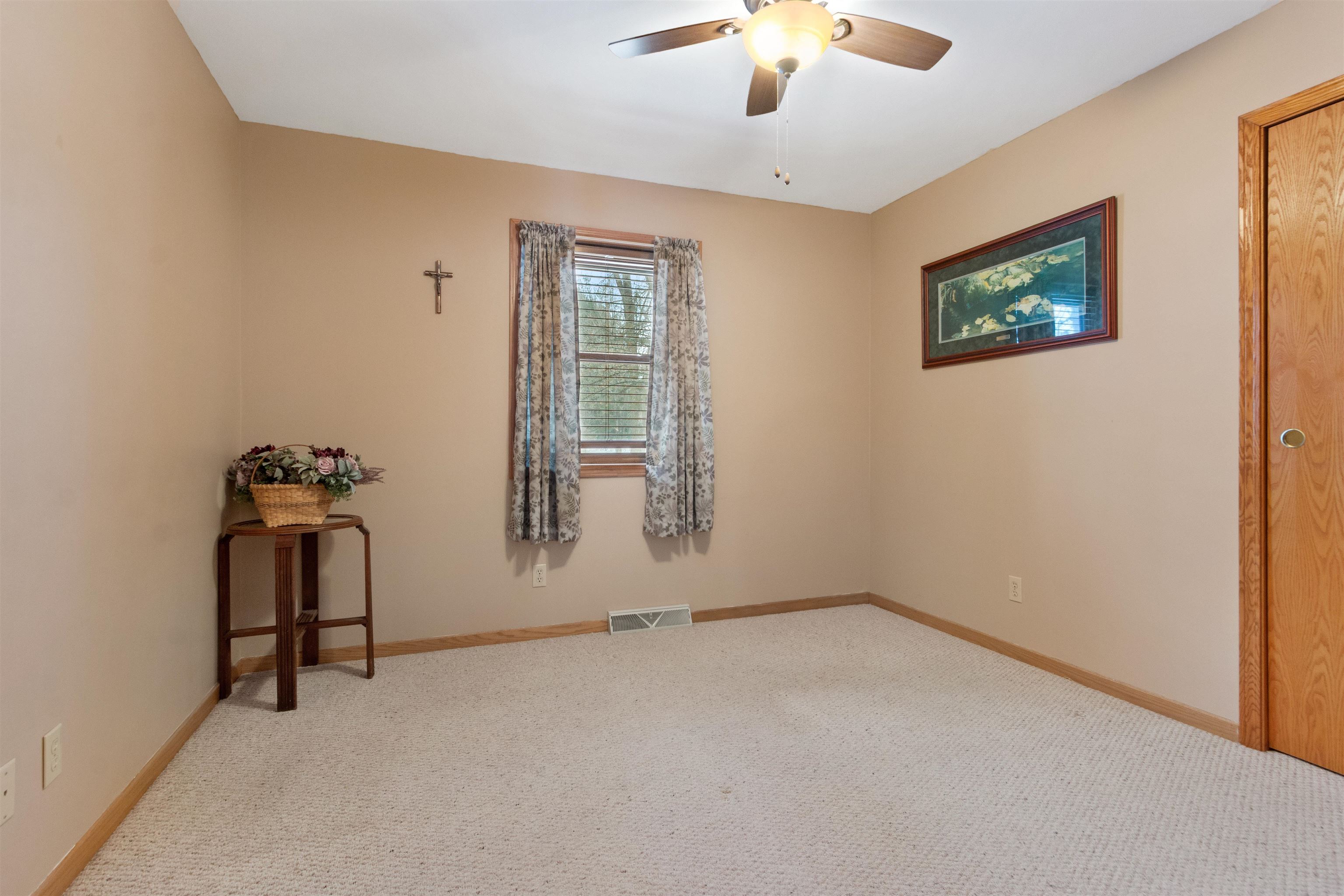 921 TANGLEWOOD DRIVE, Plover, Wisconsin 54467, 3 Bedrooms Bedrooms, ,2 BathroomsBathrooms,Residential,For Sale,921 TANGLEWOOD DRIVE,22600450