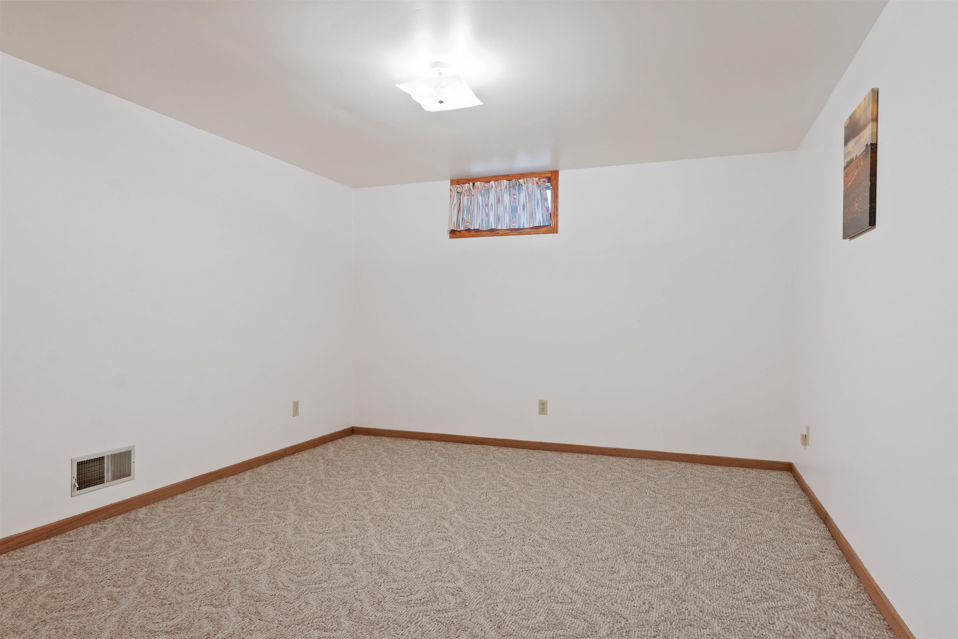 921 TANGLEWOOD DRIVE, Plover, Wisconsin 54467, 3 Bedrooms Bedrooms, ,2 BathroomsBathrooms,Residential,For Sale,921 TANGLEWOOD DRIVE,22600450