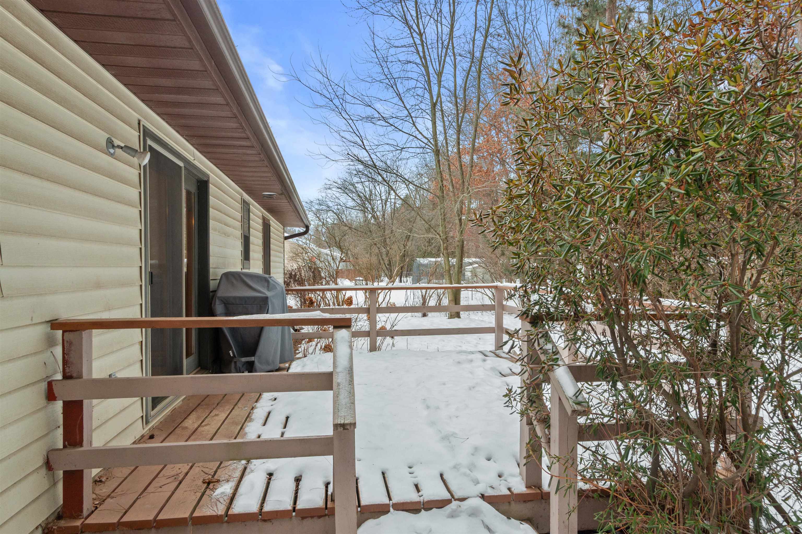 921 TANGLEWOOD DRIVE, Plover, Wisconsin 54467, 3 Bedrooms Bedrooms, ,2 BathroomsBathrooms,Residential,For Sale,921 TANGLEWOOD DRIVE,22600450