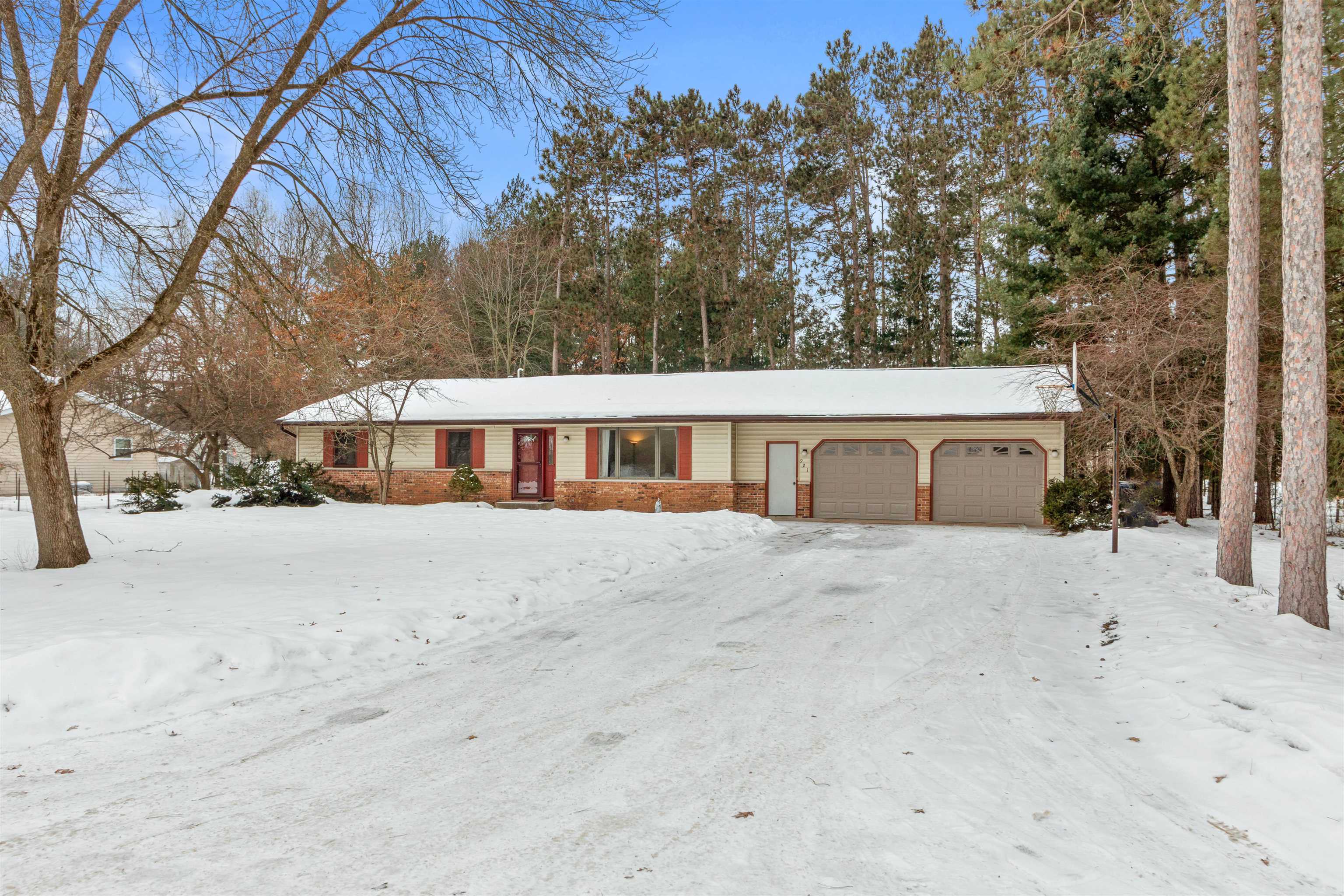 921 TANGLEWOOD DRIVE, Plover, Wisconsin 54467, 3 Bedrooms Bedrooms, ,2 BathroomsBathrooms,Residential,For Sale,921 TANGLEWOOD DRIVE,22600450