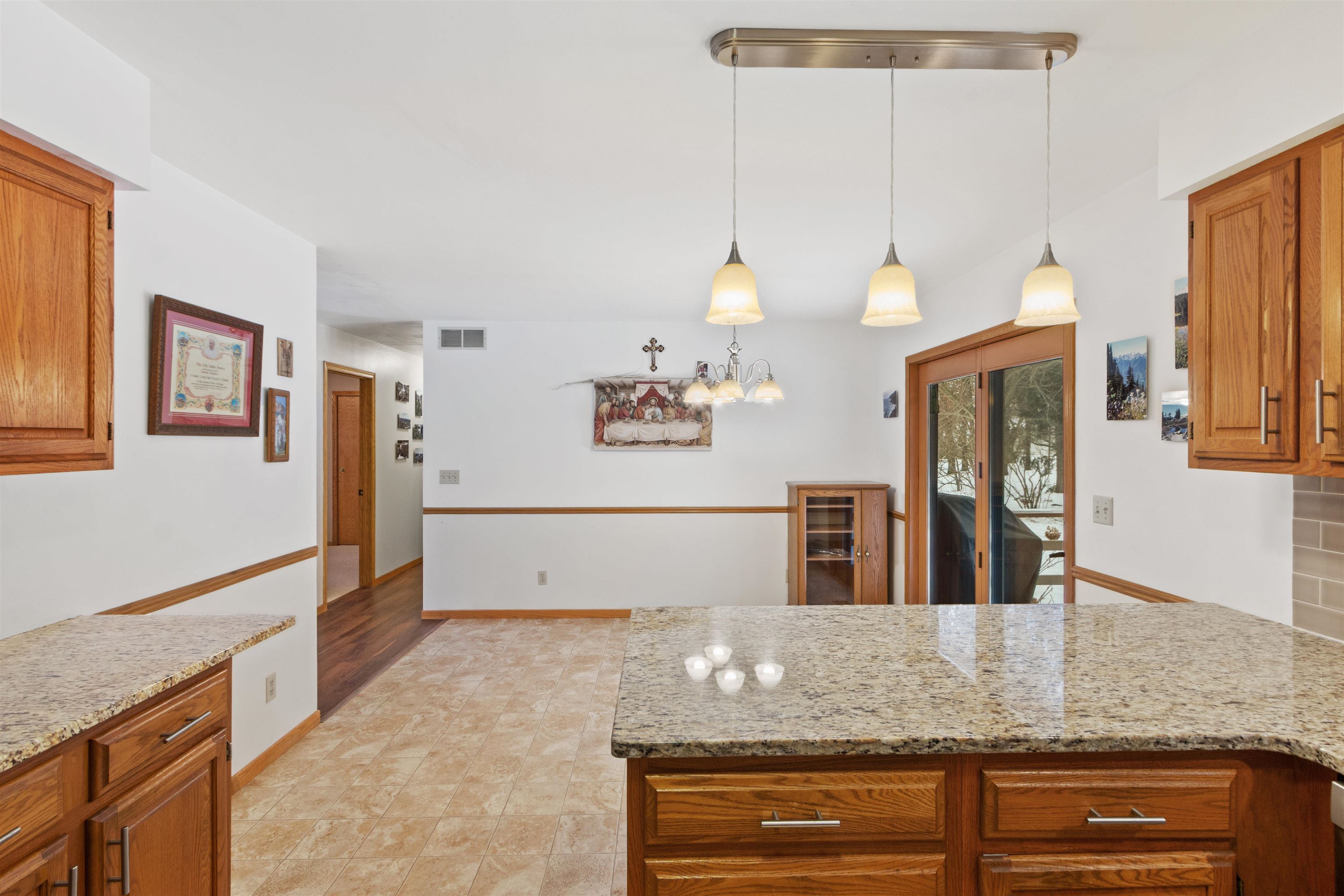 921 TANGLEWOOD DRIVE, Plover, Wisconsin 54467, 3 Bedrooms Bedrooms, ,2 BathroomsBathrooms,Residential,For Sale,921 TANGLEWOOD DRIVE,22600450