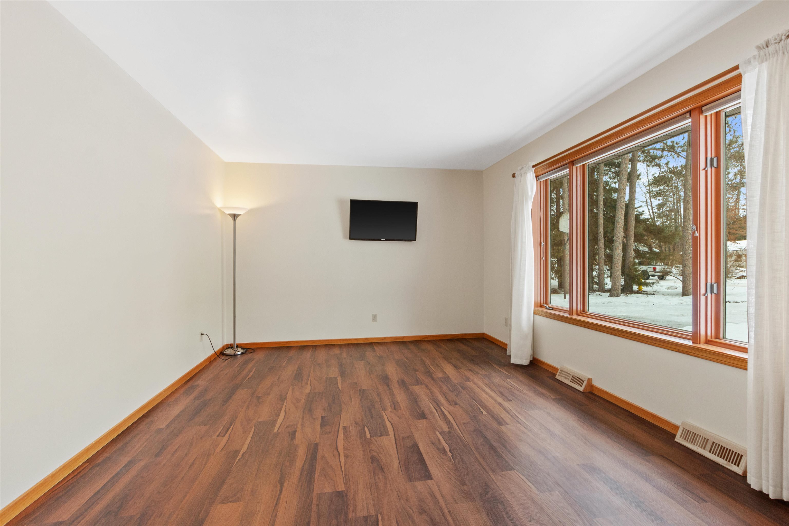 921 TANGLEWOOD DRIVE, Plover, Wisconsin 54467, 3 Bedrooms Bedrooms, ,2 BathroomsBathrooms,Residential,For Sale,921 TANGLEWOOD DRIVE,22600450