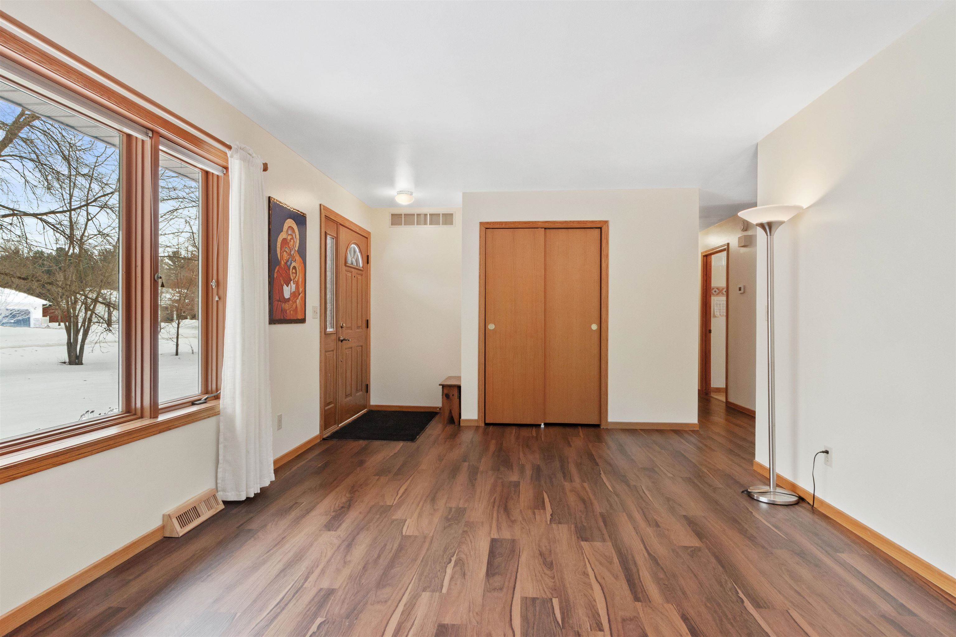 921 TANGLEWOOD DRIVE, Plover, Wisconsin 54467, 3 Bedrooms Bedrooms, ,2 BathroomsBathrooms,Residential,For Sale,921 TANGLEWOOD DRIVE,22600450