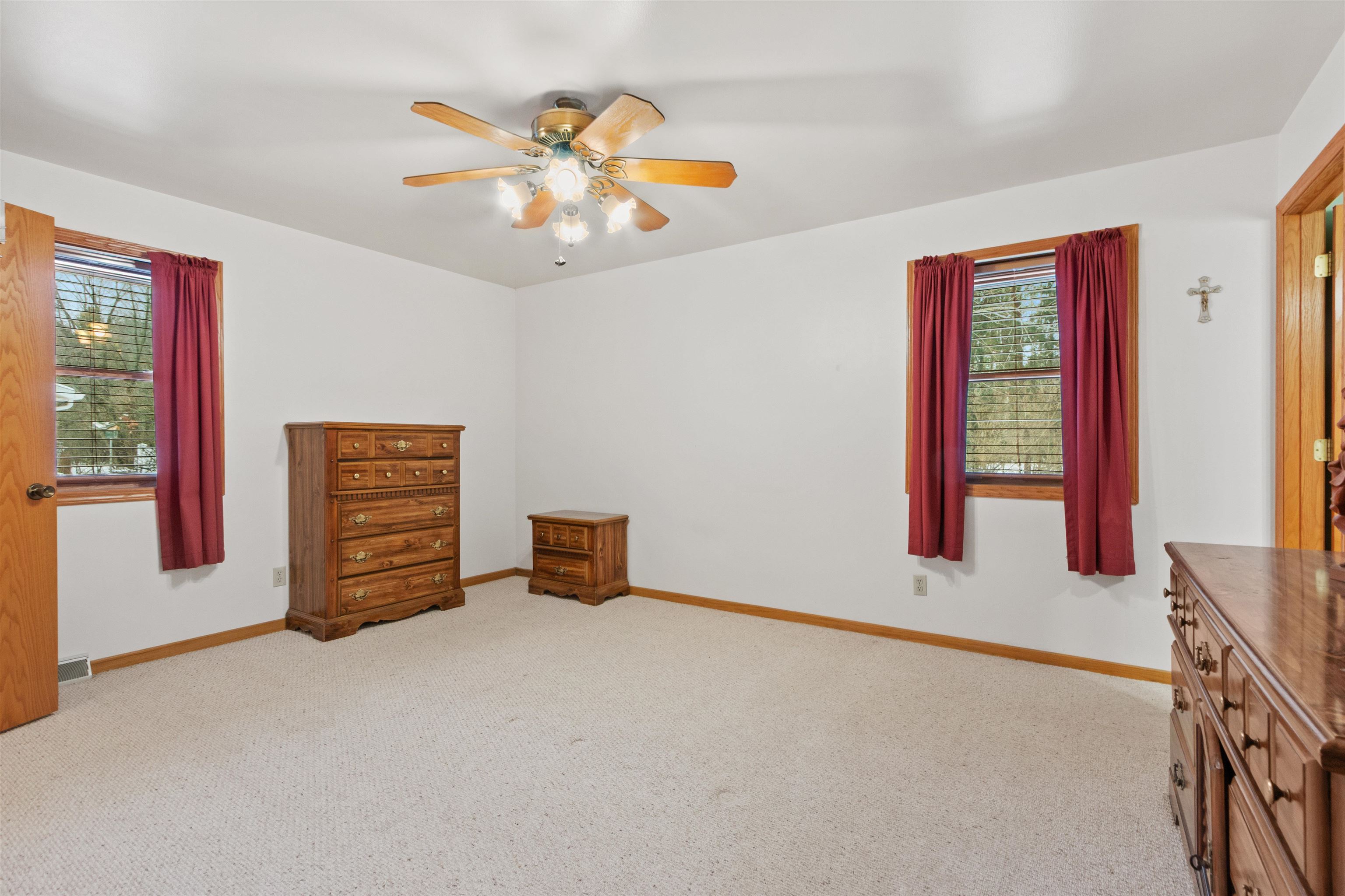 921 TANGLEWOOD DRIVE, Plover, Wisconsin 54467, 3 Bedrooms Bedrooms, ,2 BathroomsBathrooms,Residential,For Sale,921 TANGLEWOOD DRIVE,22600450