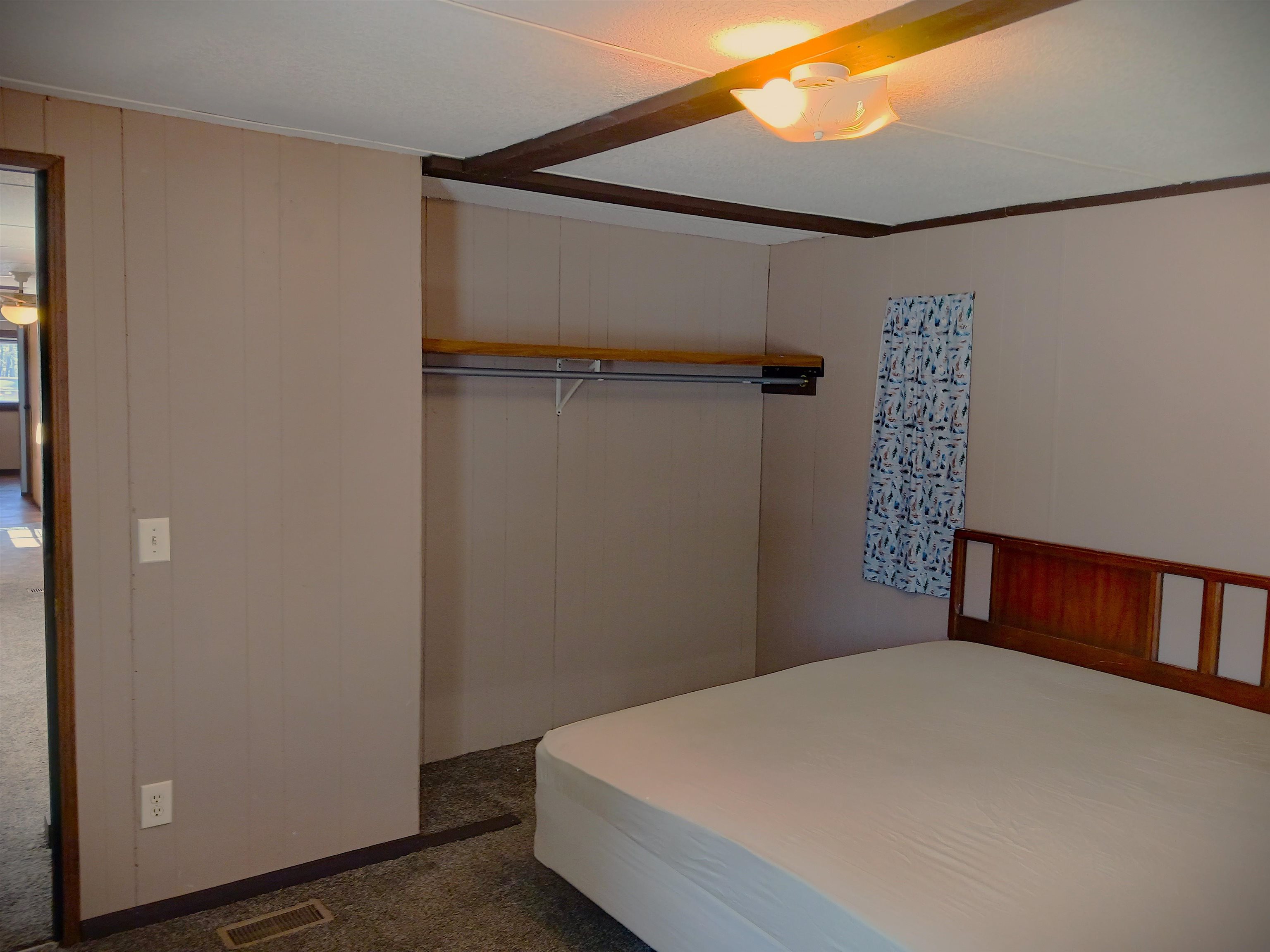 899 STATE HIGHWAY 73, Wisconsin Rapids, Wisconsin 54494, 2 Bedrooms Bedrooms, ,2 BathroomsBathrooms,Residential,For Sale,899 STATE HIGHWAY 73,22600451