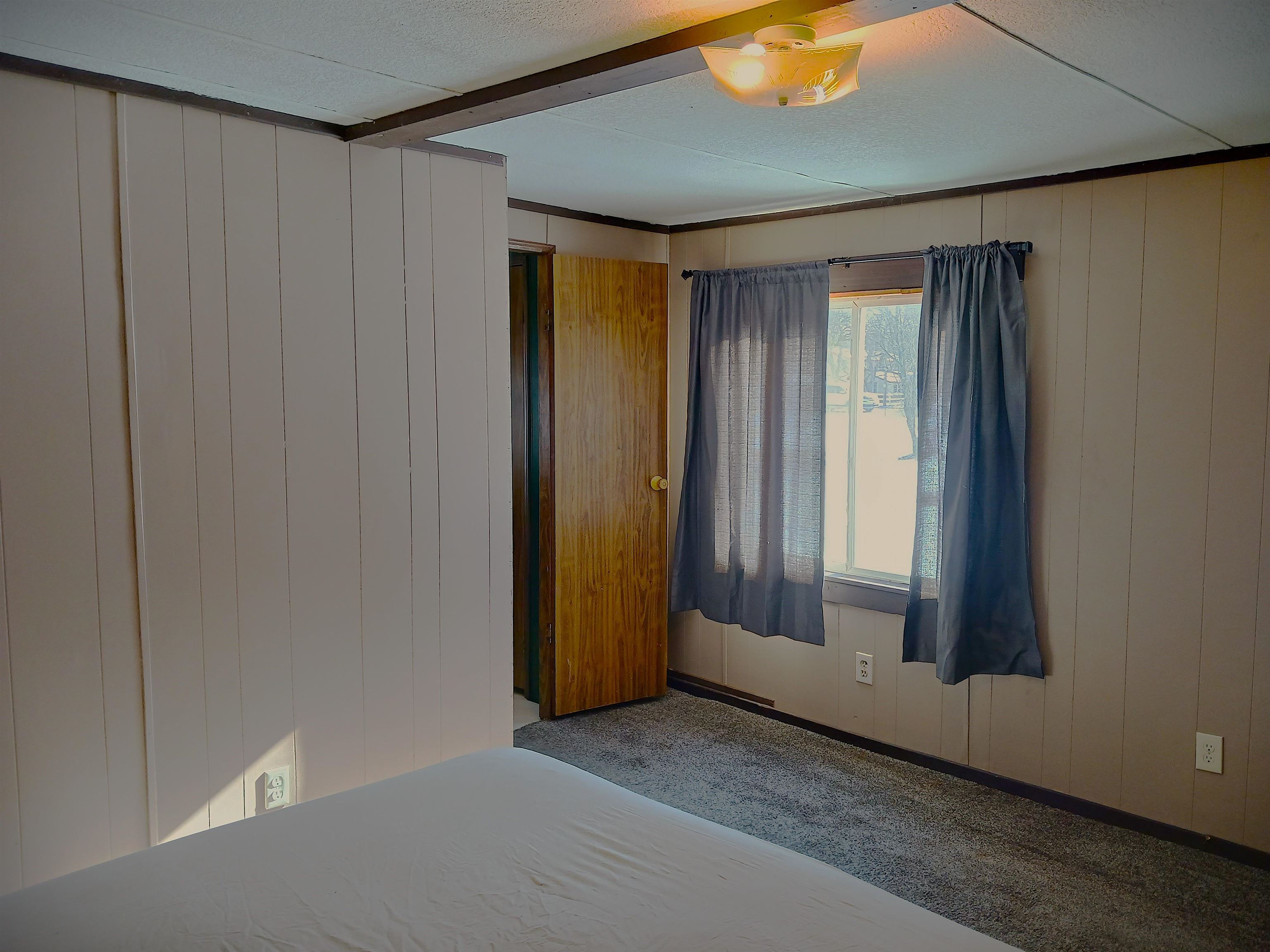 899 STATE HIGHWAY 73, Wisconsin Rapids, Wisconsin 54494, 2 Bedrooms Bedrooms, ,2 BathroomsBathrooms,Residential,For Sale,899 STATE HIGHWAY 73,22600451