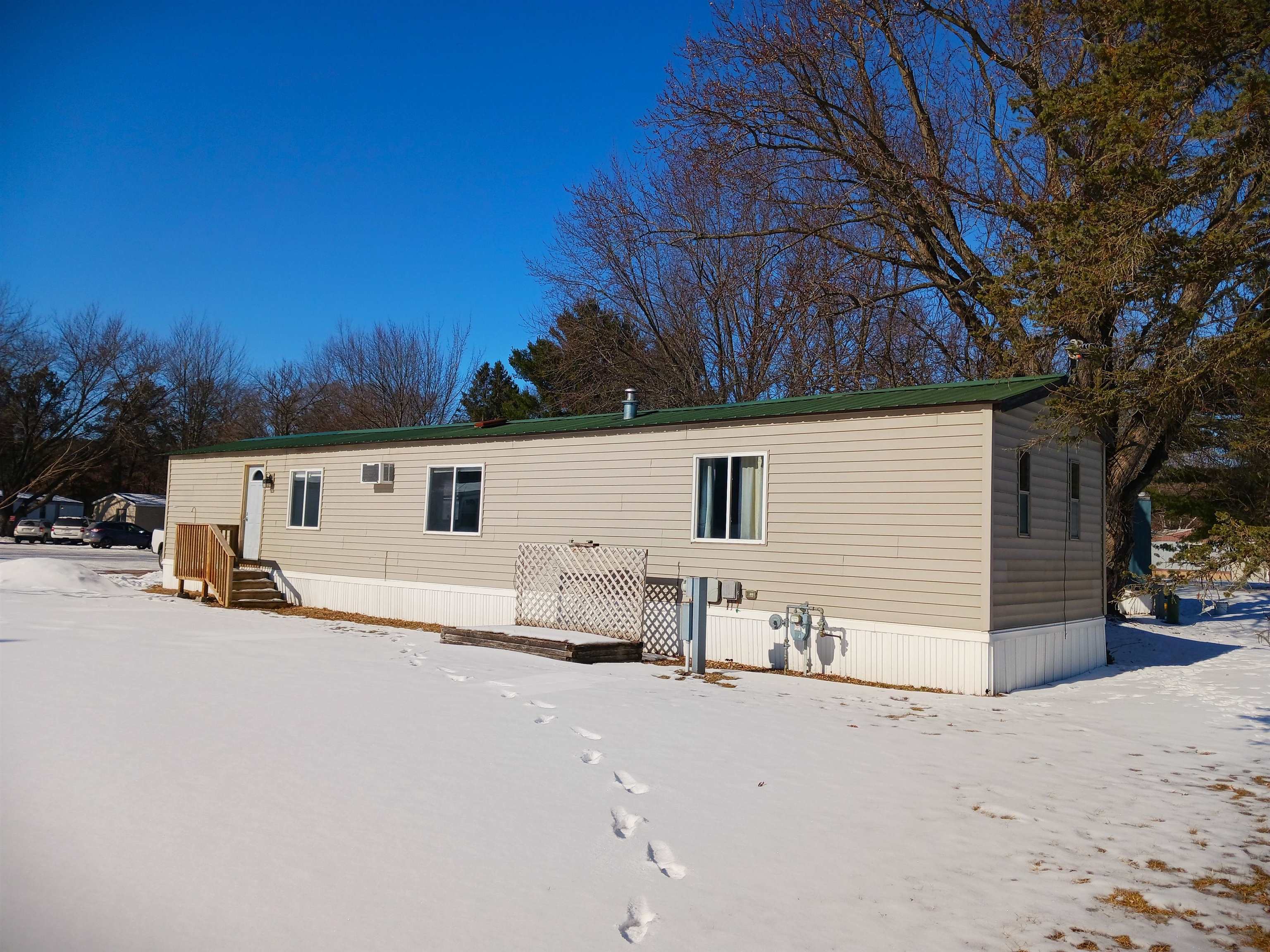 899 STATE HIGHWAY 73, Wisconsin Rapids, Wisconsin 54494, 2 Bedrooms Bedrooms, ,2 BathroomsBathrooms,Residential,For Sale,899 STATE HIGHWAY 73,22600451