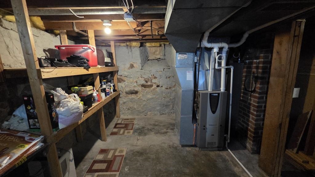 821 S 9TH AVENUE, Wausau, Wisconsin 54401, 3 Bedrooms Bedrooms, ,1 BathroomBathrooms,Residential,For Sale,821 S 9TH AVENUE,22600453