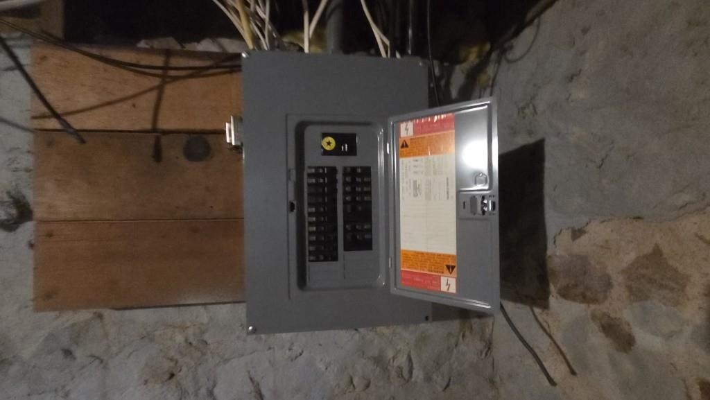 821 S 9TH AVENUE, Wausau, Wisconsin 54401, 3 Bedrooms Bedrooms, ,1 BathroomBathrooms,Residential,For Sale,821 S 9TH AVENUE,22600453