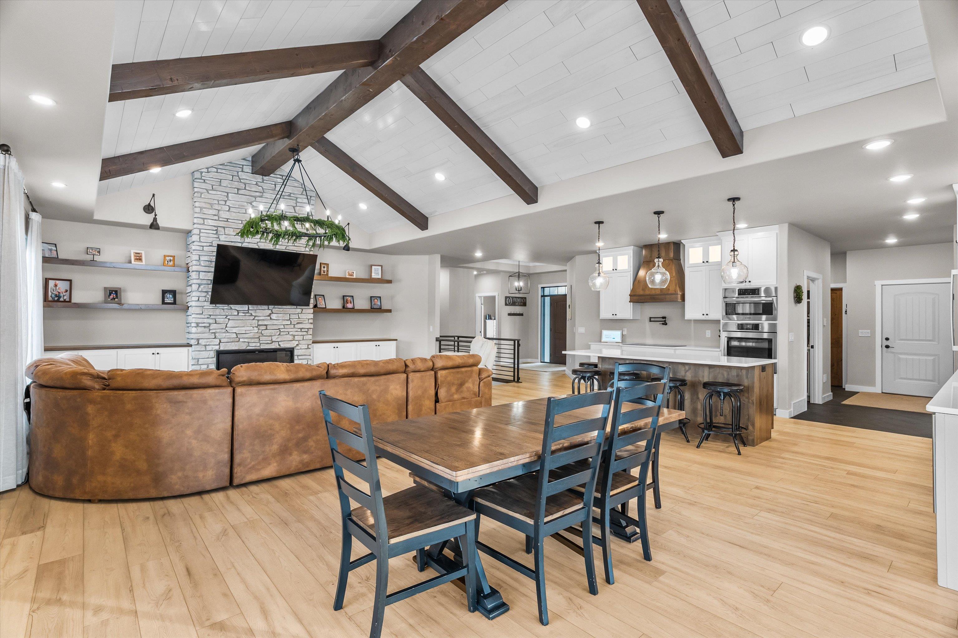 212508 STURM ROAD, Stratford, Wisconsin 54484, 5 Bedrooms Bedrooms, ,3 BathroomsBathrooms,Residential,For Sale,212508 STURM ROAD,22600454