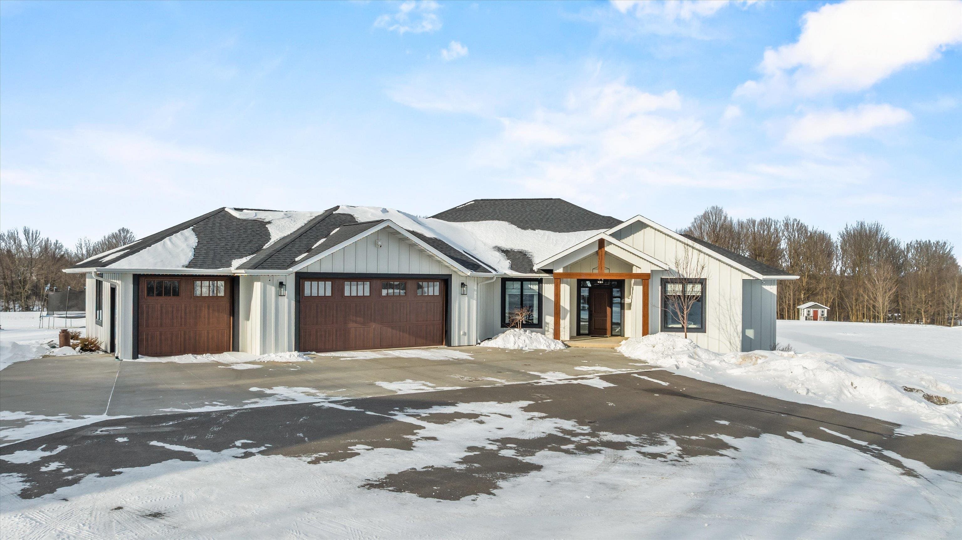 212508 STURM ROAD, Stratford, Wisconsin 54484, 5 Bedrooms Bedrooms, ,3 BathroomsBathrooms,Residential,For Sale,212508 STURM ROAD,22600454