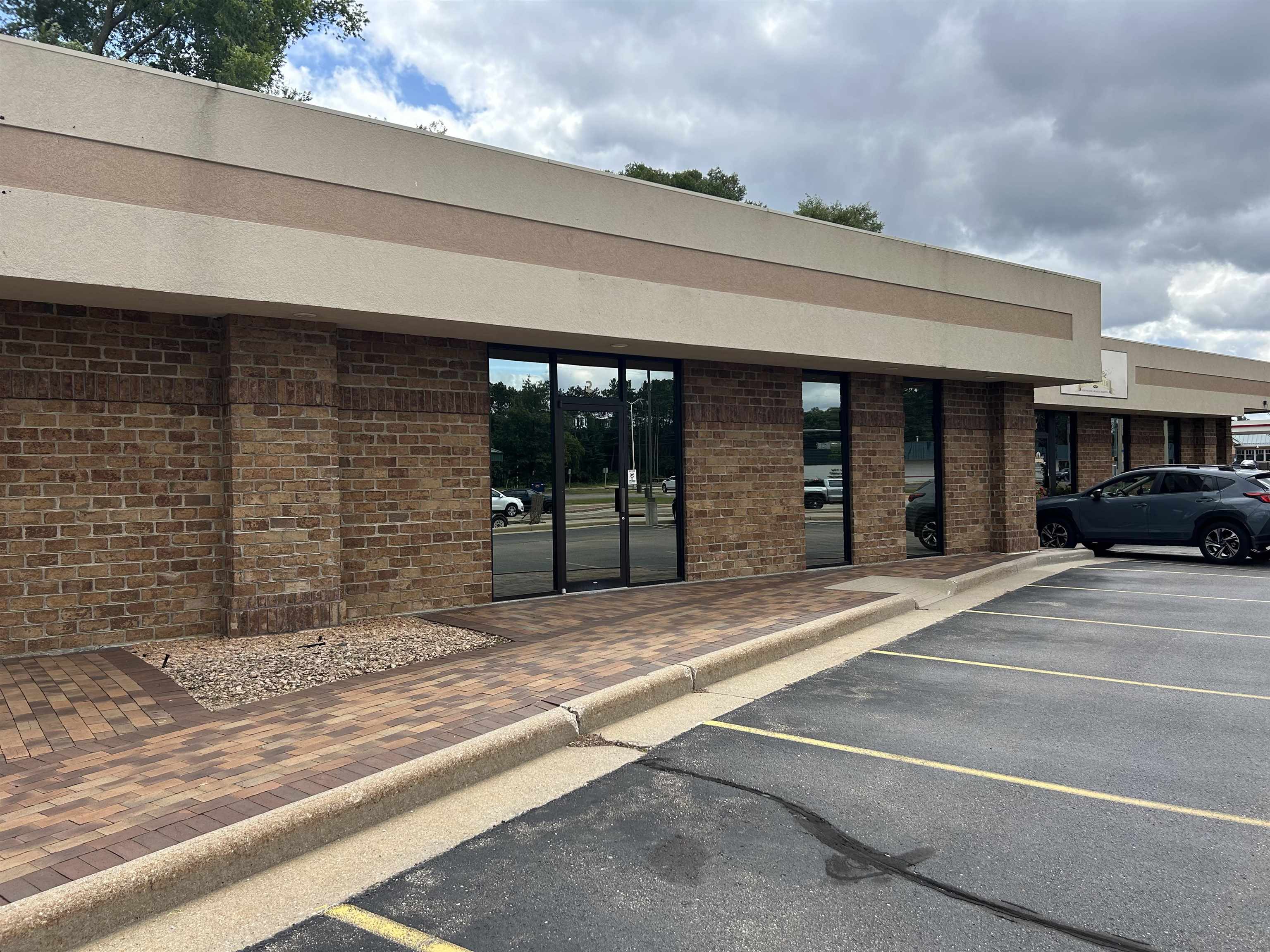 1820 POST ROAD, Plover, Wisconsin 54467, ,Commercial/industrial,For Rent,1820 POST ROAD,22600456