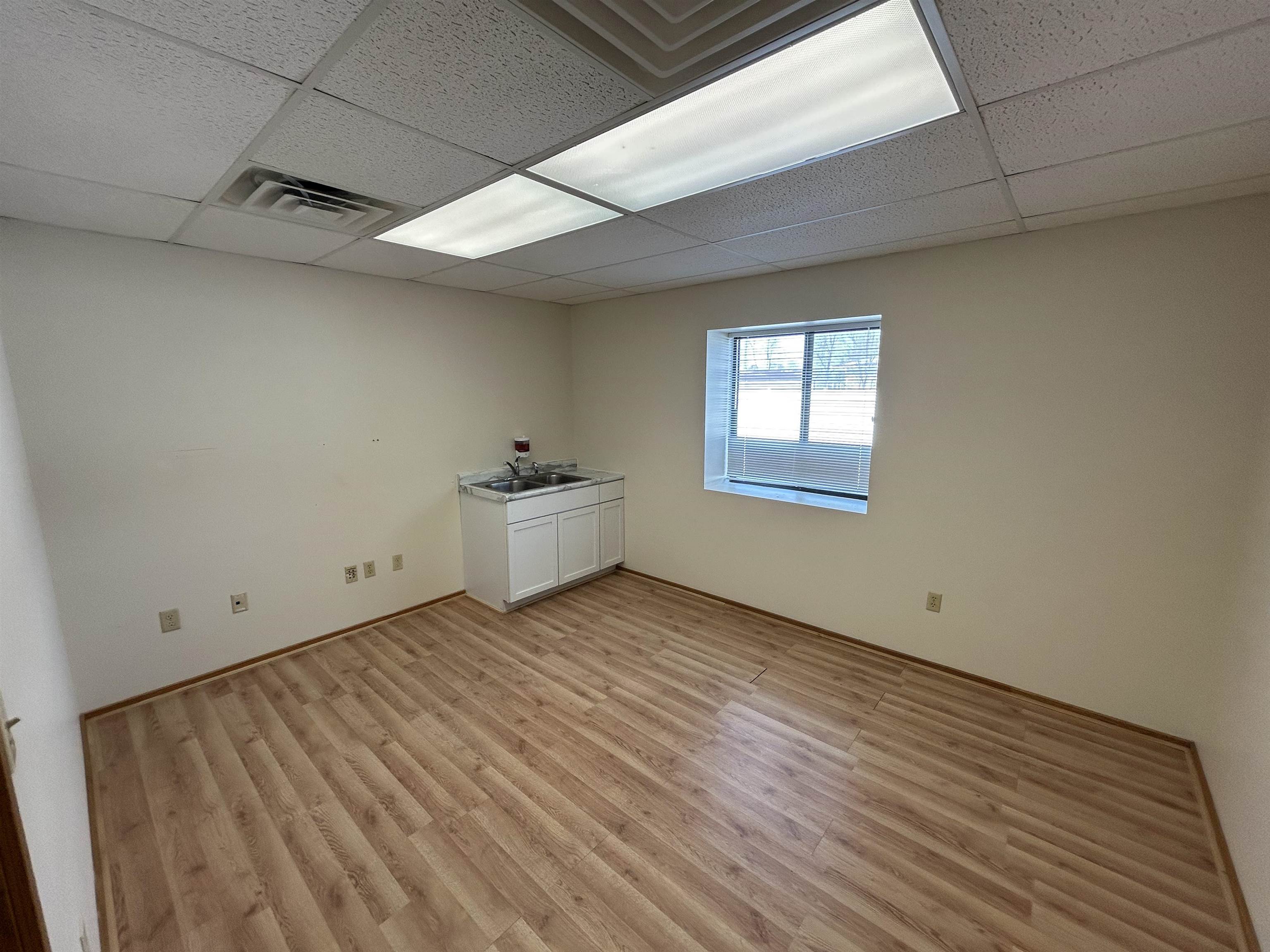 1820 POST ROAD, Plover, Wisconsin 54467, ,Commercial/industrial,For Rent,1820 POST ROAD,22600456