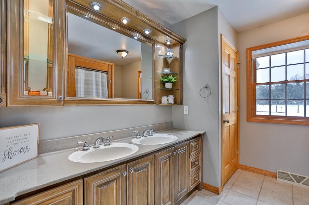 121664 WOZNIAK ROAD, Athens, Wisconsin 54411, 4 Bedrooms Bedrooms, ,3 BathroomsBathrooms,Residential,For Sale,121664 WOZNIAK ROAD,22600457