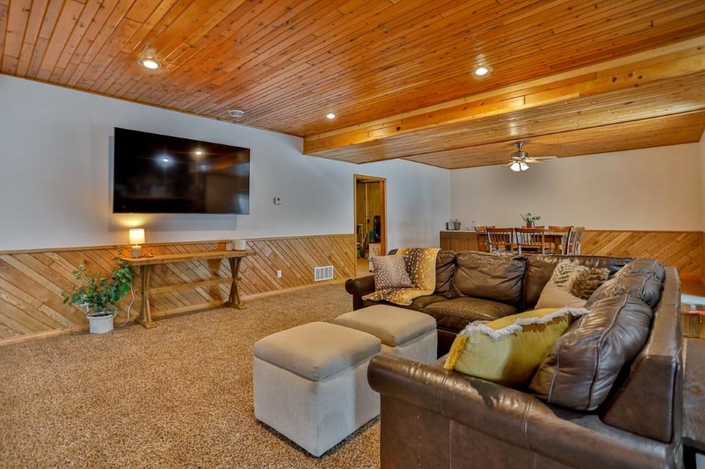 121664 WOZNIAK ROAD, Athens, Wisconsin 54411, 4 Bedrooms Bedrooms, ,3 BathroomsBathrooms,Residential,For Sale,121664 WOZNIAK ROAD,22600457