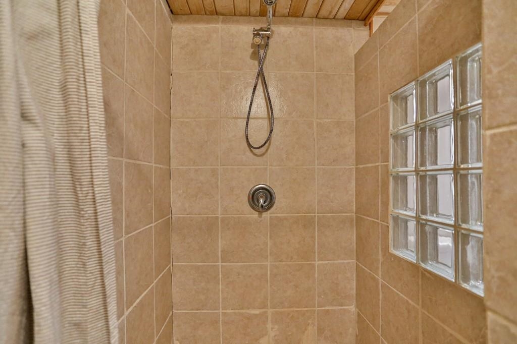 121664 WOZNIAK ROAD, Athens, Wisconsin 54411, 4 Bedrooms Bedrooms, ,3 BathroomsBathrooms,Residential,For Sale,121664 WOZNIAK ROAD,22600457