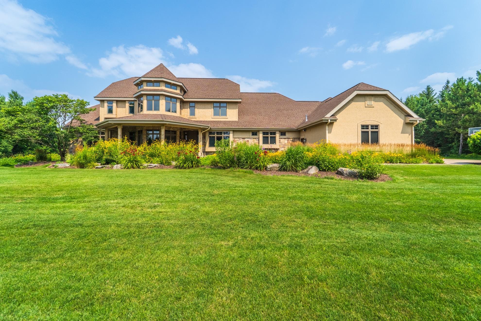 1800 DESERT DRIVE, Wausau, Wisconsin 54401, 4 Bedrooms Bedrooms, ,3 BathroomsBathrooms,Residential,For Sale,1800 DESERT DRIVE,22600458