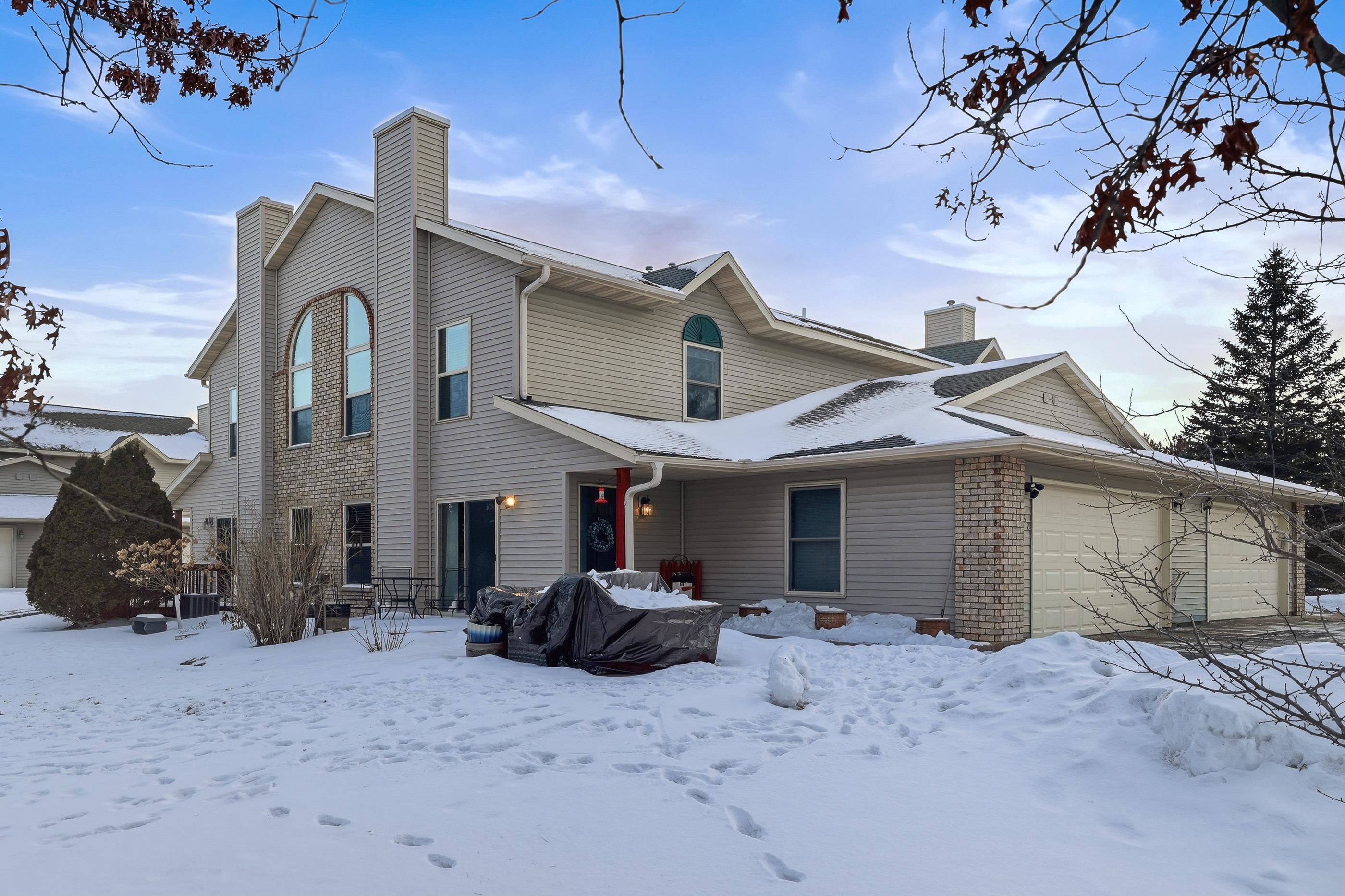 262 WHITE OAK AVENUE, Plover, Wisconsin 54467, 3 Bedrooms Bedrooms, ,2 BathroomsBathrooms,Residential,For Sale,262 WHITE OAK AVENUE,22600461