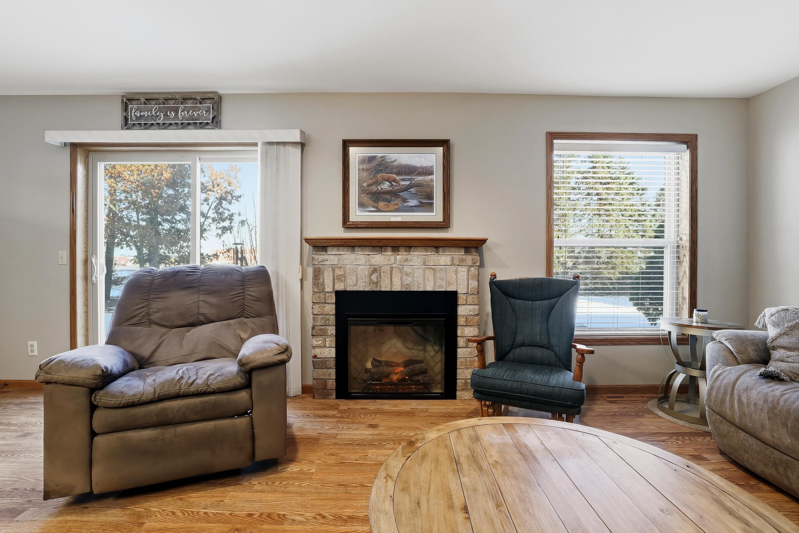 262 WHITE OAK AVENUE, Plover, Wisconsin 54467, 3 Bedrooms Bedrooms, ,2 BathroomsBathrooms,Residential,For Sale,262 WHITE OAK AVENUE,22600461