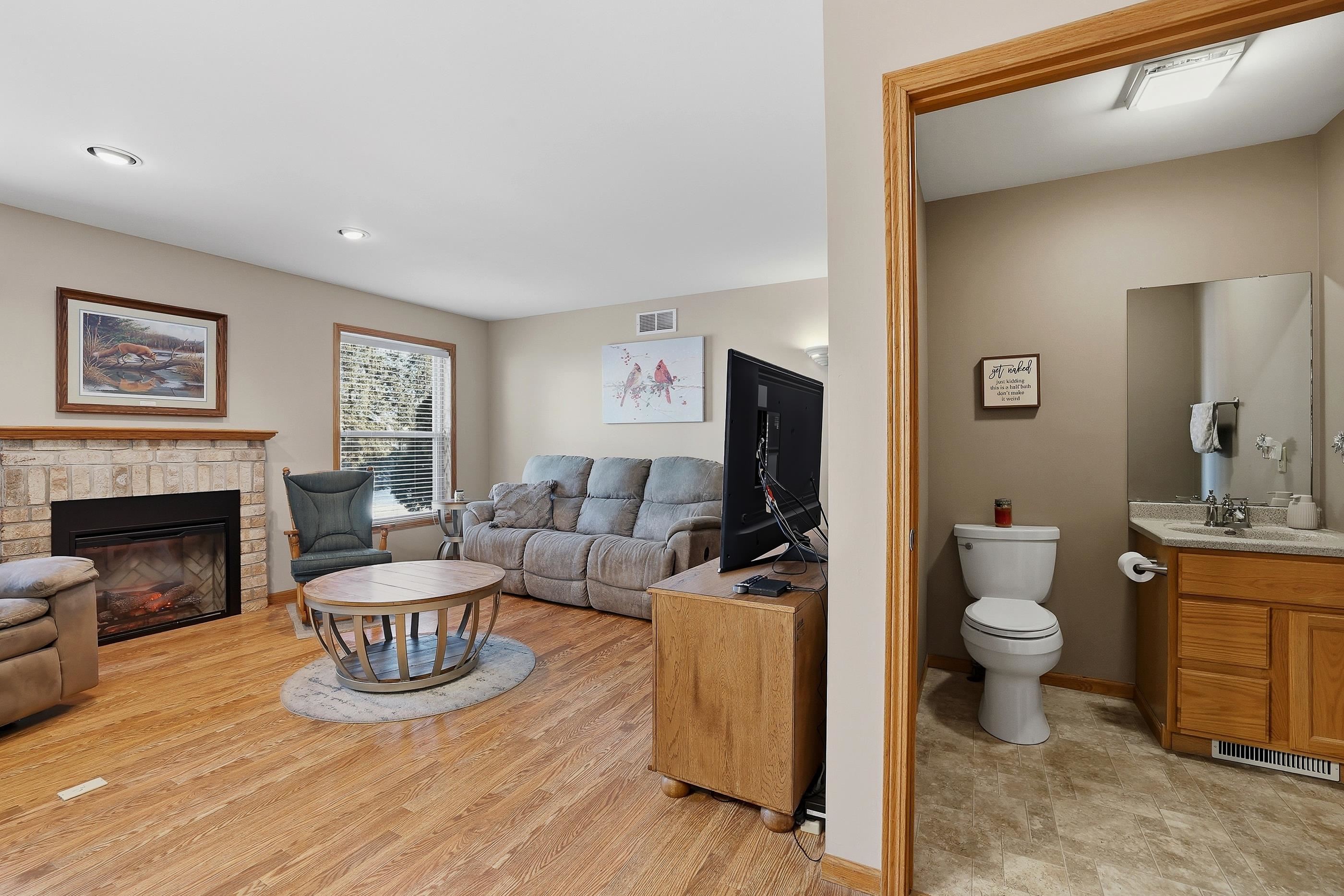 262 WHITE OAK AVENUE, Plover, Wisconsin 54467, 3 Bedrooms Bedrooms, ,2 BathroomsBathrooms,Residential,For Sale,262 WHITE OAK AVENUE,22600461