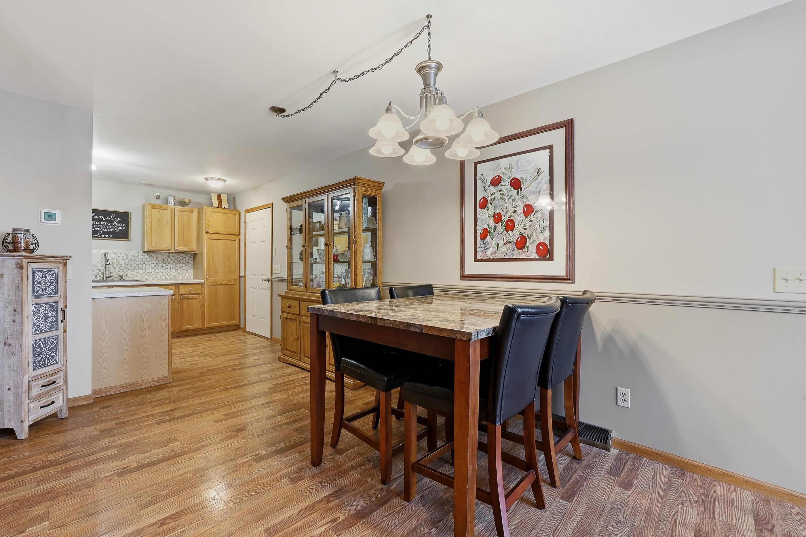 262 WHITE OAK AVENUE, Plover, Wisconsin 54467, 3 Bedrooms Bedrooms, ,2 BathroomsBathrooms,Residential,For Sale,262 WHITE OAK AVENUE,22600461