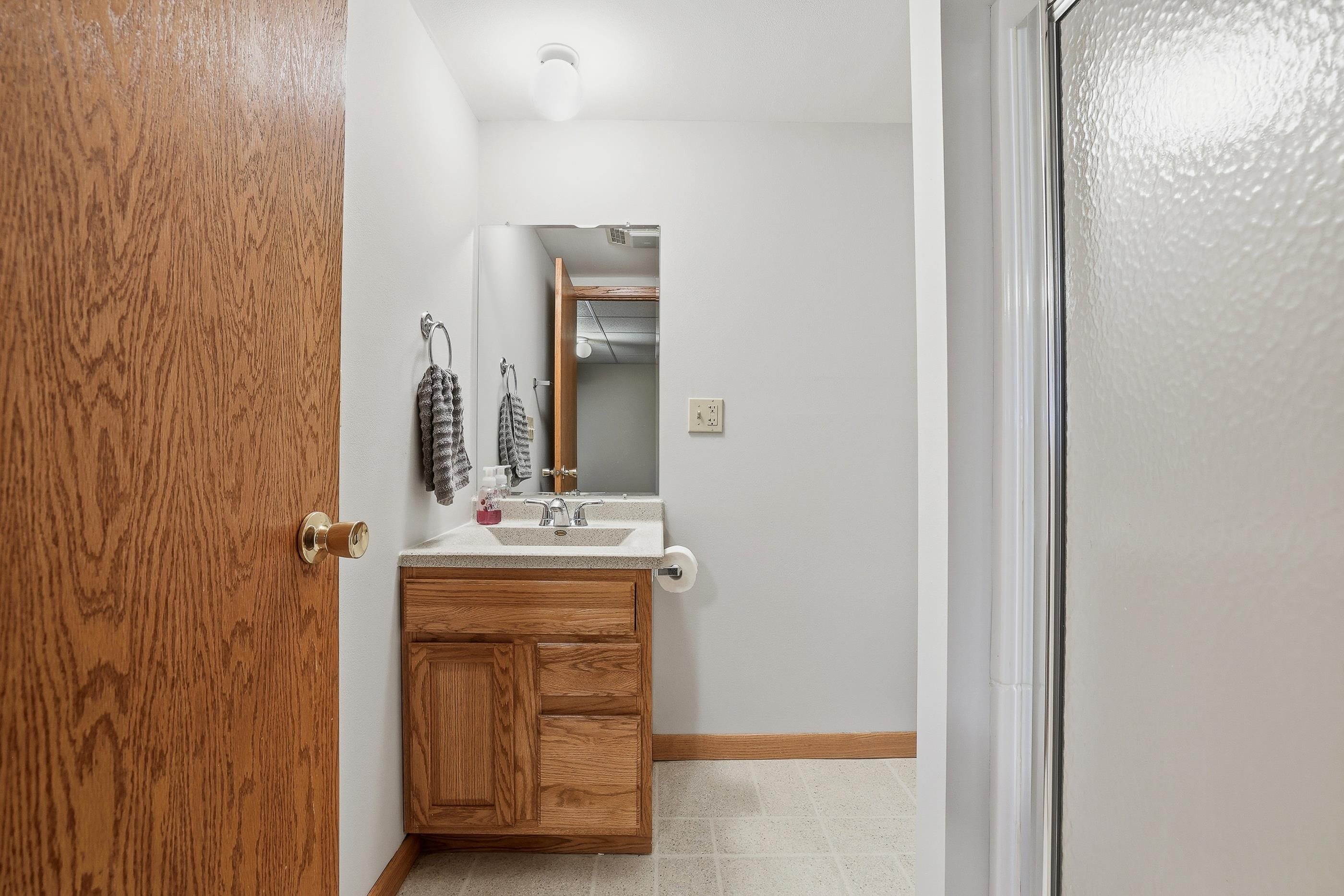 262 WHITE OAK AVENUE, Plover, Wisconsin 54467, 3 Bedrooms Bedrooms, ,2 BathroomsBathrooms,Residential,For Sale,262 WHITE OAK AVENUE,22600461