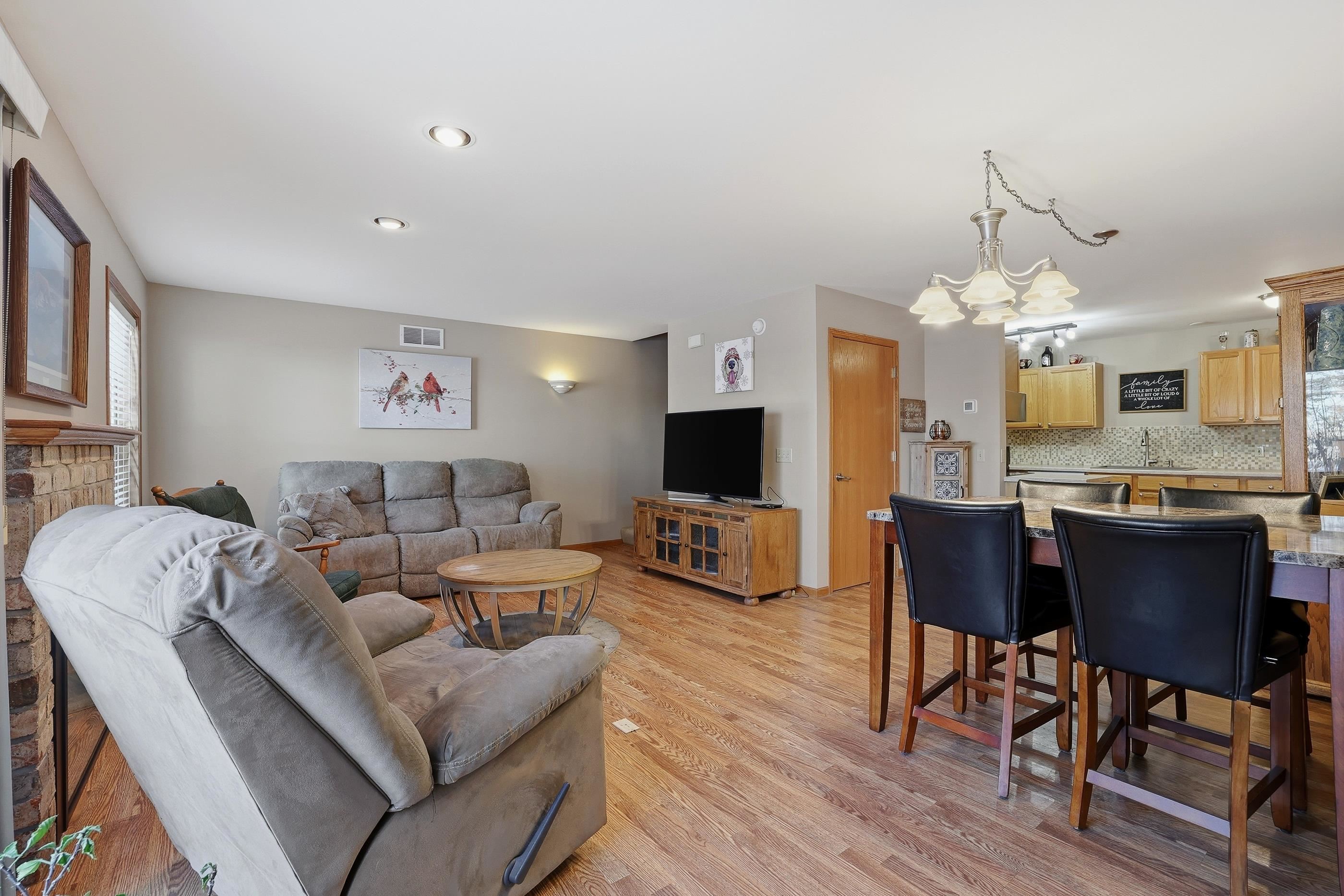 262 WHITE OAK AVENUE, Plover, Wisconsin 54467, 3 Bedrooms Bedrooms, ,2 BathroomsBathrooms,Residential,For Sale,262 WHITE OAK AVENUE,22600461