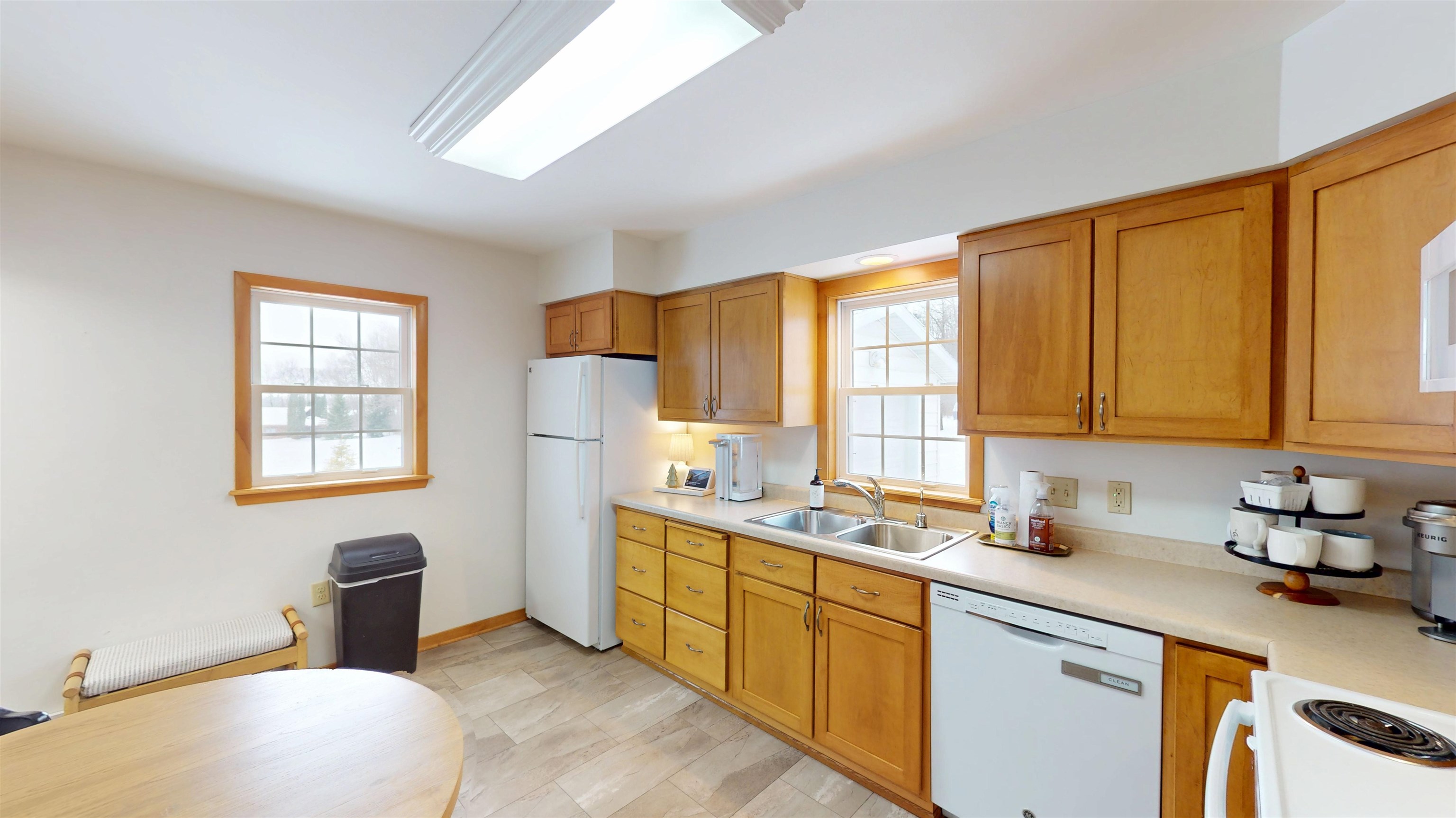 1110 W ARLINGTON, Marshfield, Wisconsin 54449, 3 Bedrooms Bedrooms, ,1 BathroomBathrooms,Residential,For Sale,1110 W ARLINGTON,22600462