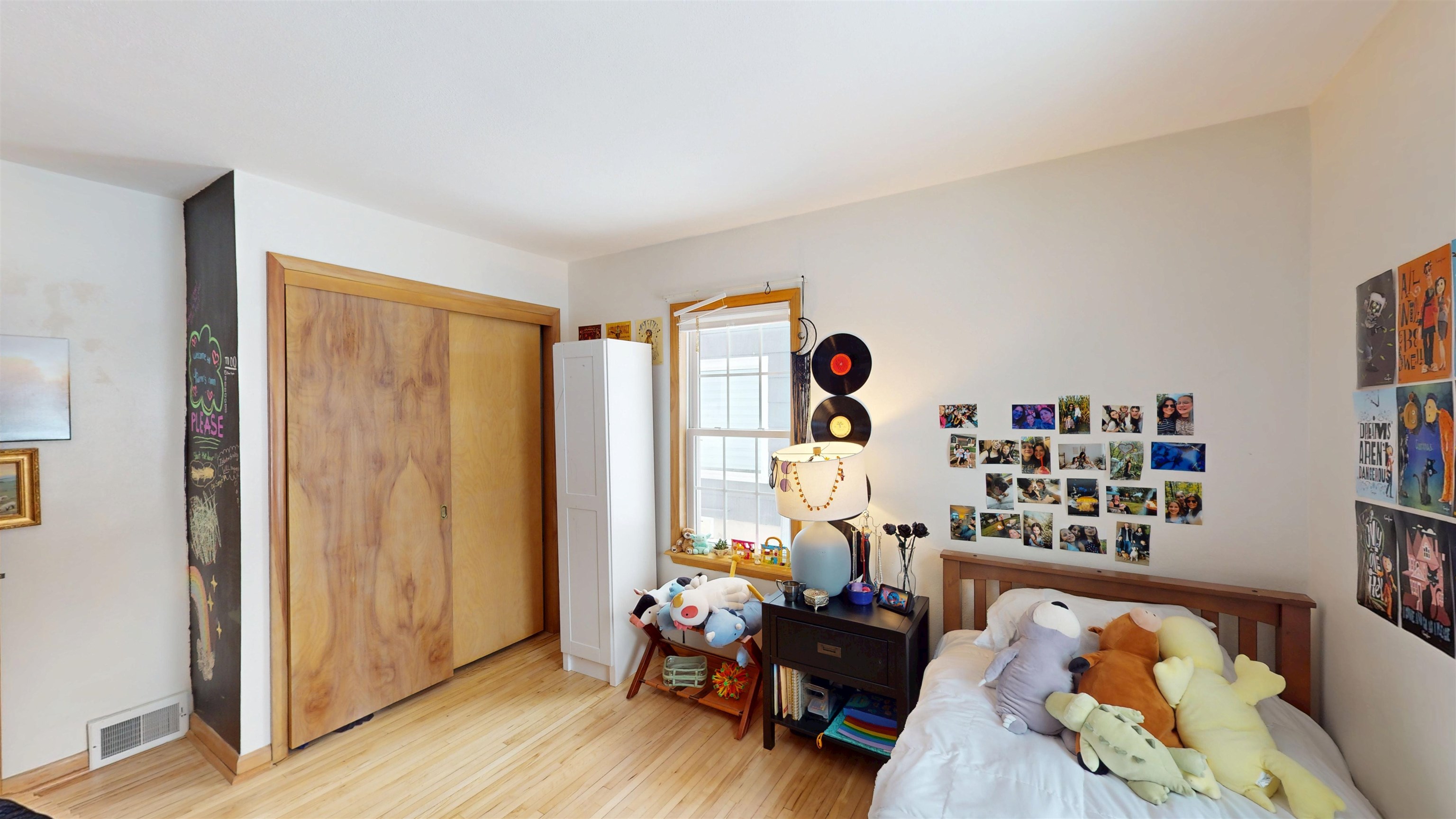 1110 W ARLINGTON, Marshfield, Wisconsin 54449, 3 Bedrooms Bedrooms, ,1 BathroomBathrooms,Residential,For Sale,1110 W ARLINGTON,22600462