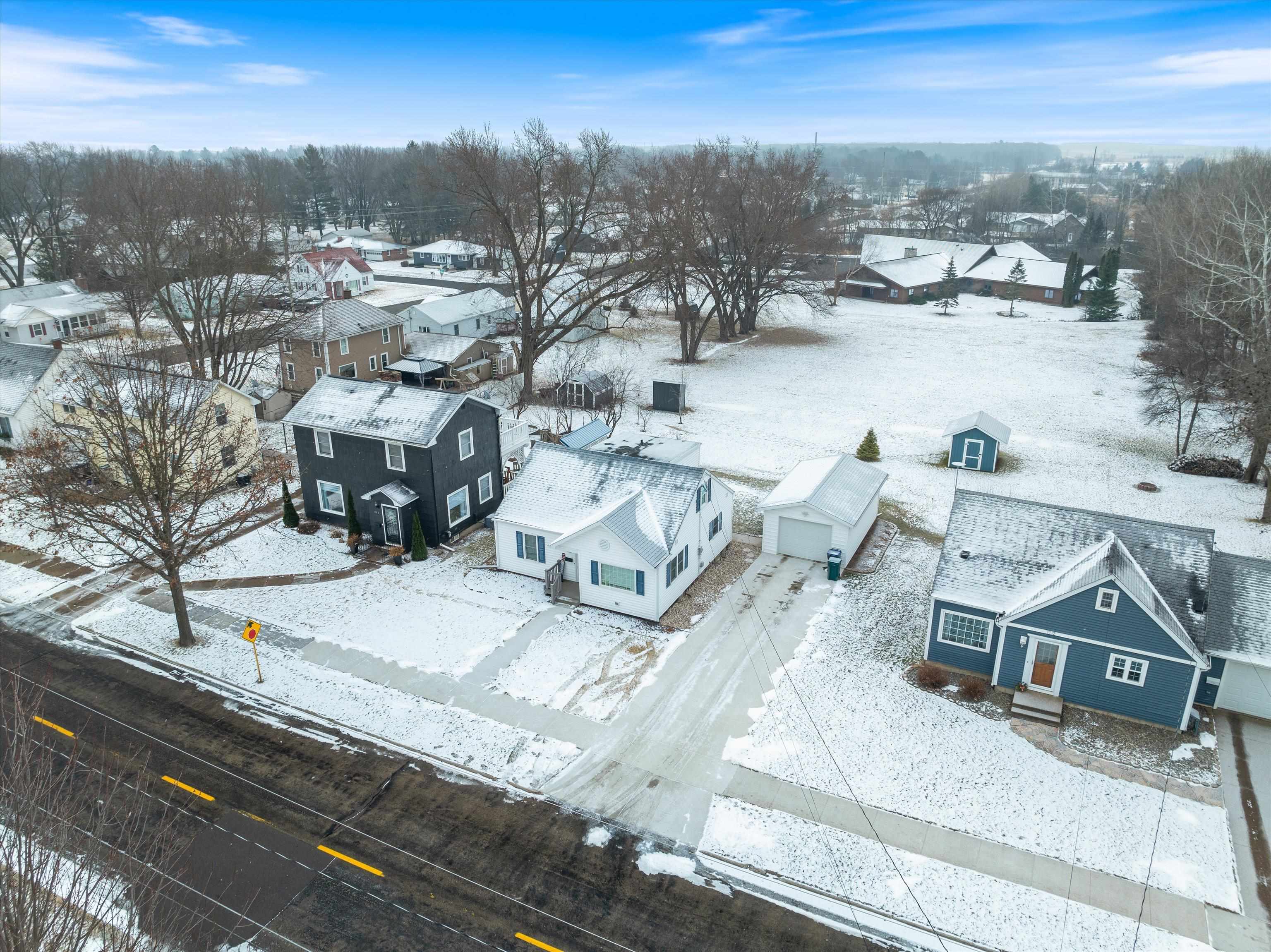 1110 W ARLINGTON, Marshfield, Wisconsin 54449, 3 Bedrooms Bedrooms, ,1 BathroomBathrooms,Residential,For Sale,1110 W ARLINGTON,22600462