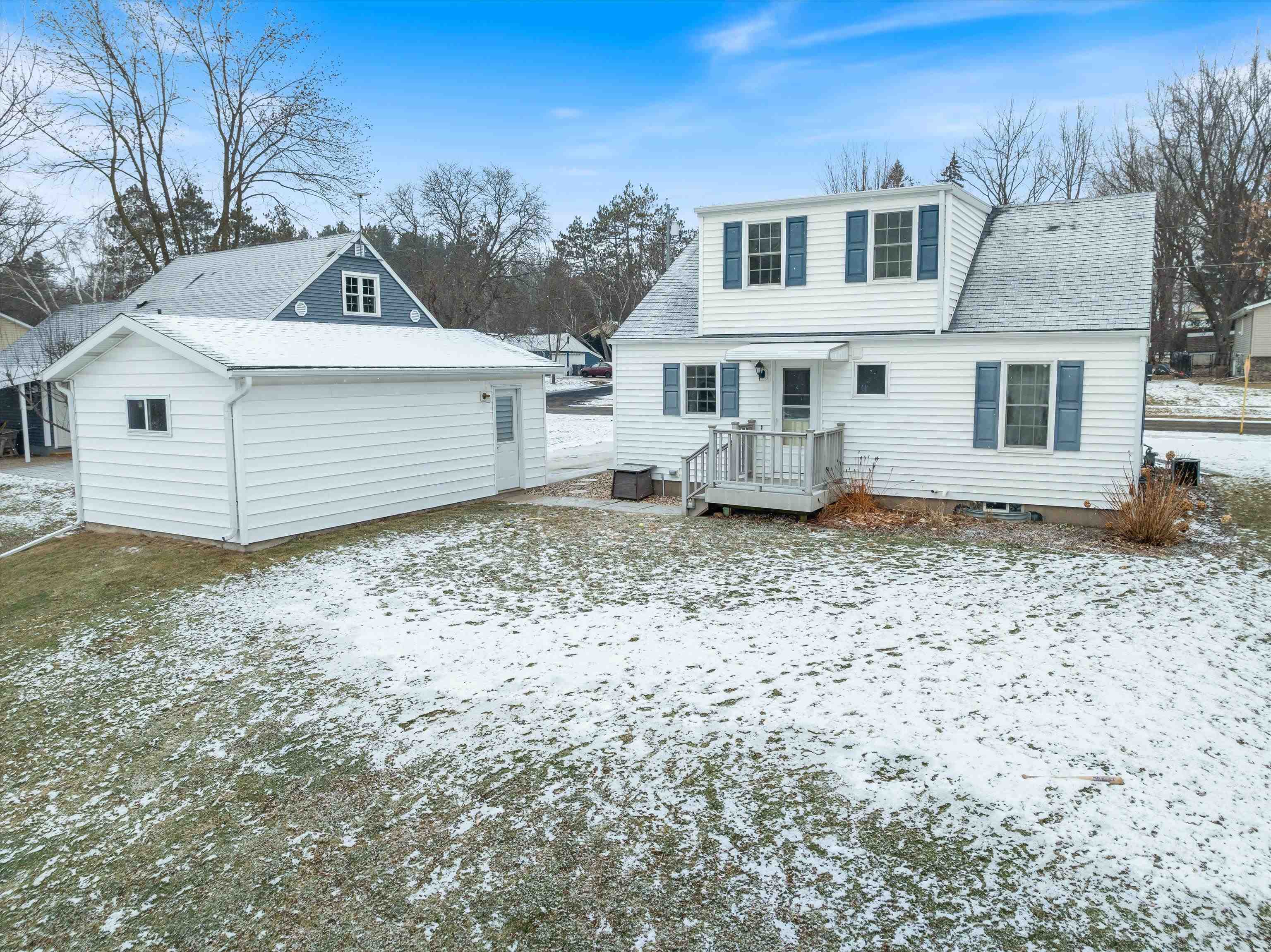 1110 W ARLINGTON, Marshfield, Wisconsin 54449, 3 Bedrooms Bedrooms, ,1 BathroomBathrooms,Residential,For Sale,1110 W ARLINGTON,22600462