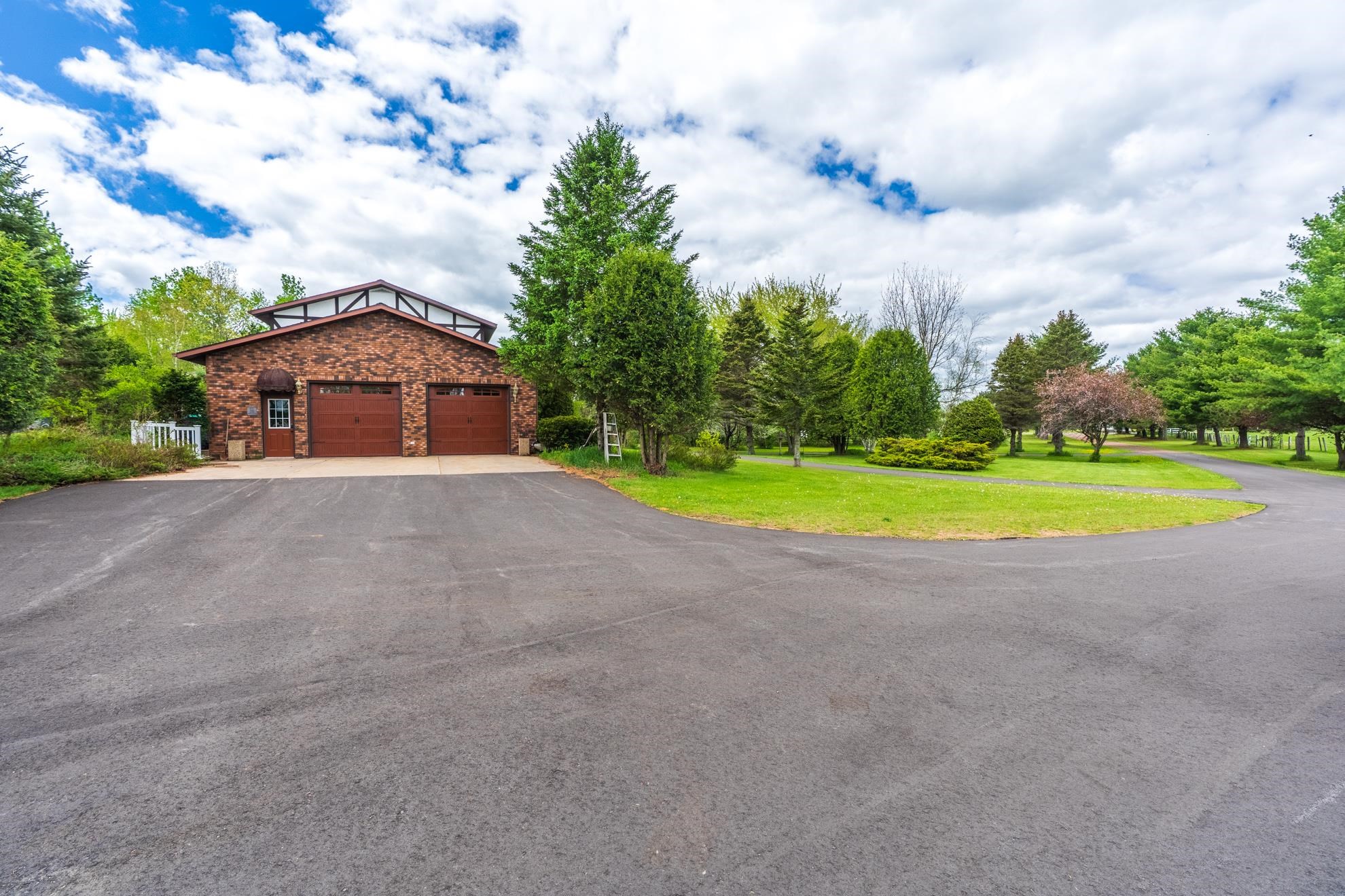 2180 BLUEJAY LANE, Kronenwetter, Wisconsin 54455, 3 Bedrooms Bedrooms, ,3 BathroomsBathrooms,Residential,For Sale,2180 BLUEJAY LANE,22600466
