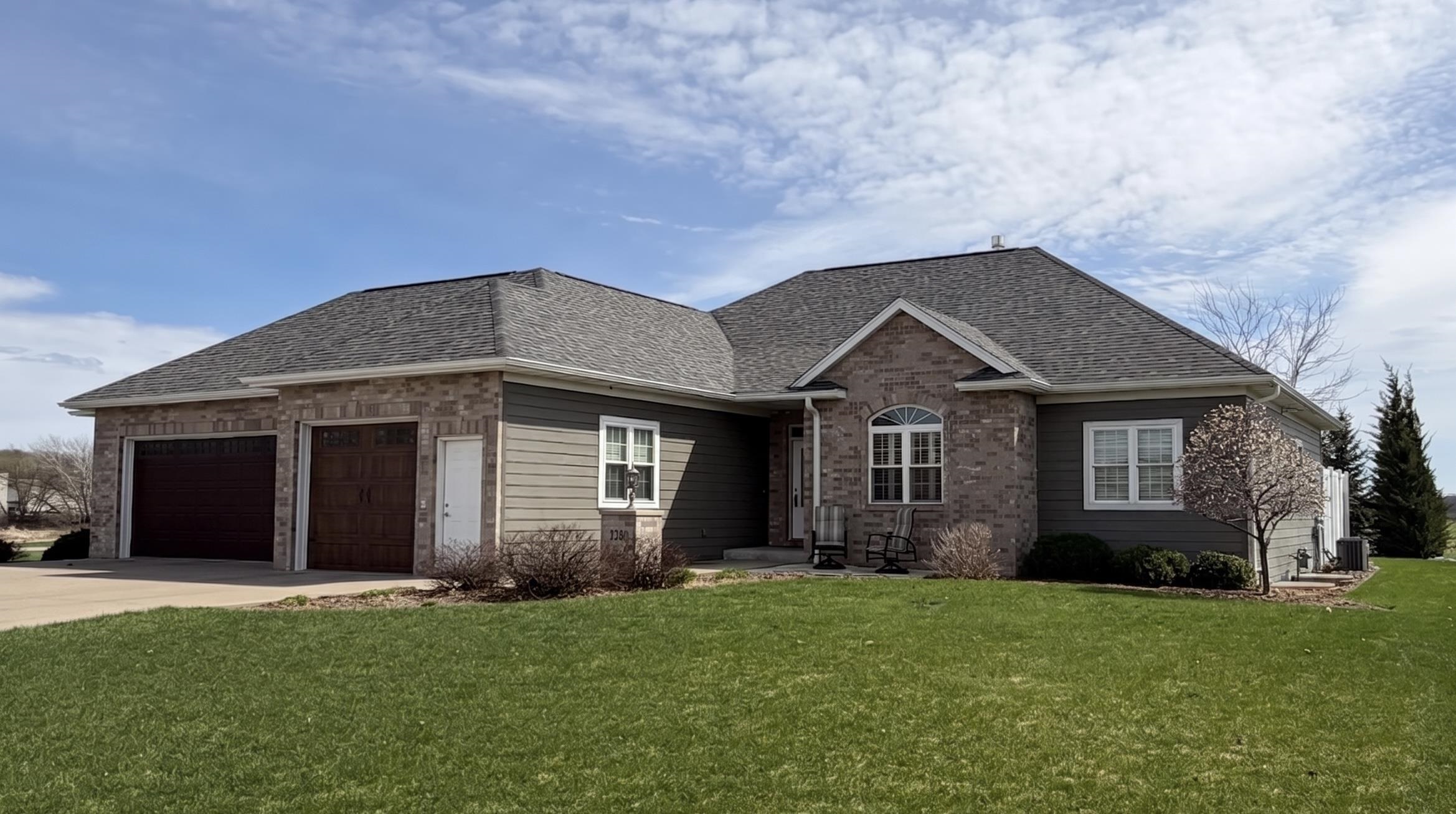 1540 E 20TH STREET, Marshfield, Wisconsin 54449, 3 Bedrooms Bedrooms, ,3 BathroomsBathrooms,Residential,For Sale,1540 E 20TH STREET,22600467