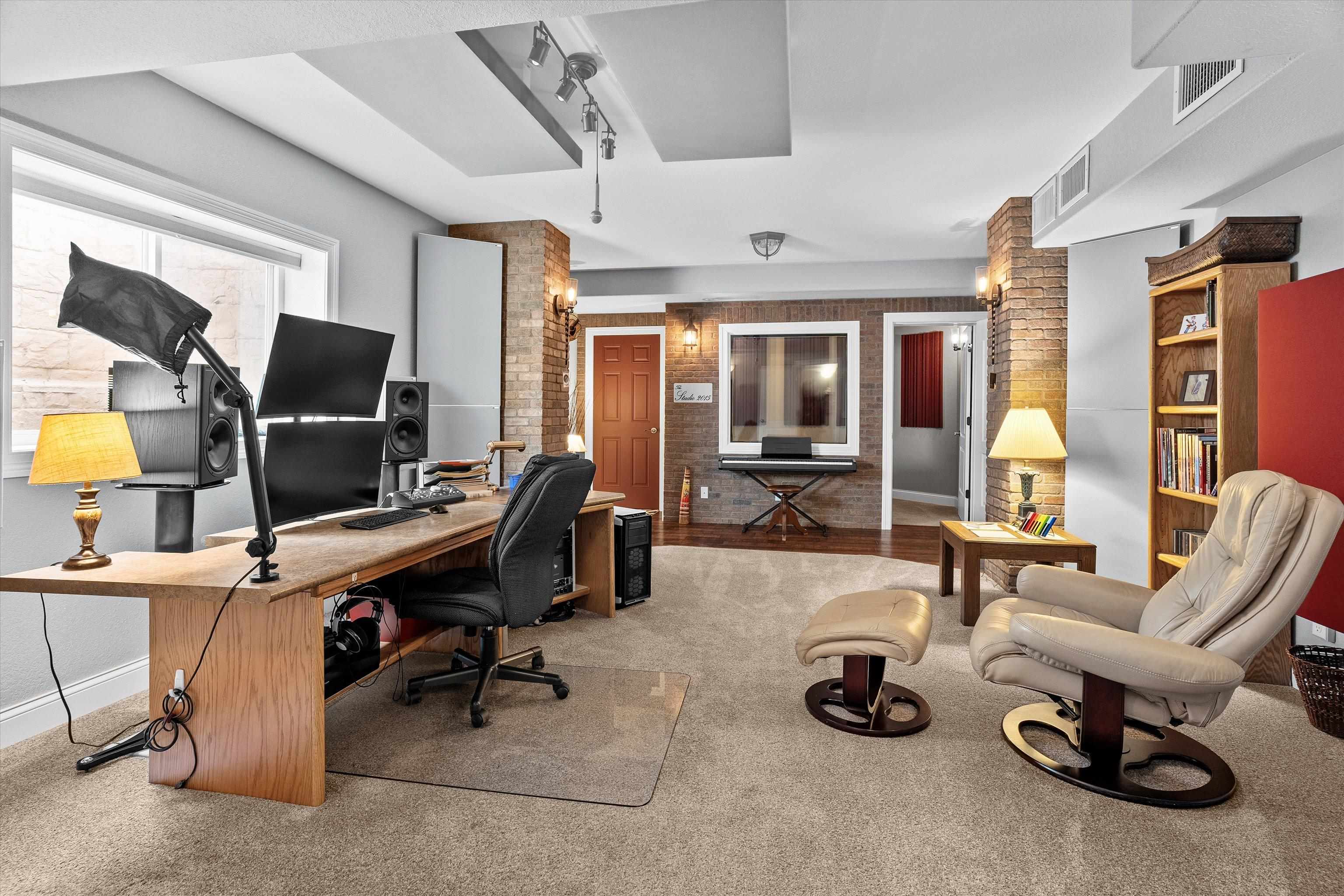 1540 E 20TH STREET, Marshfield, Wisconsin 54449, 3 Bedrooms Bedrooms, ,3 BathroomsBathrooms,Residential,For Sale,1540 E 20TH STREET,22600467