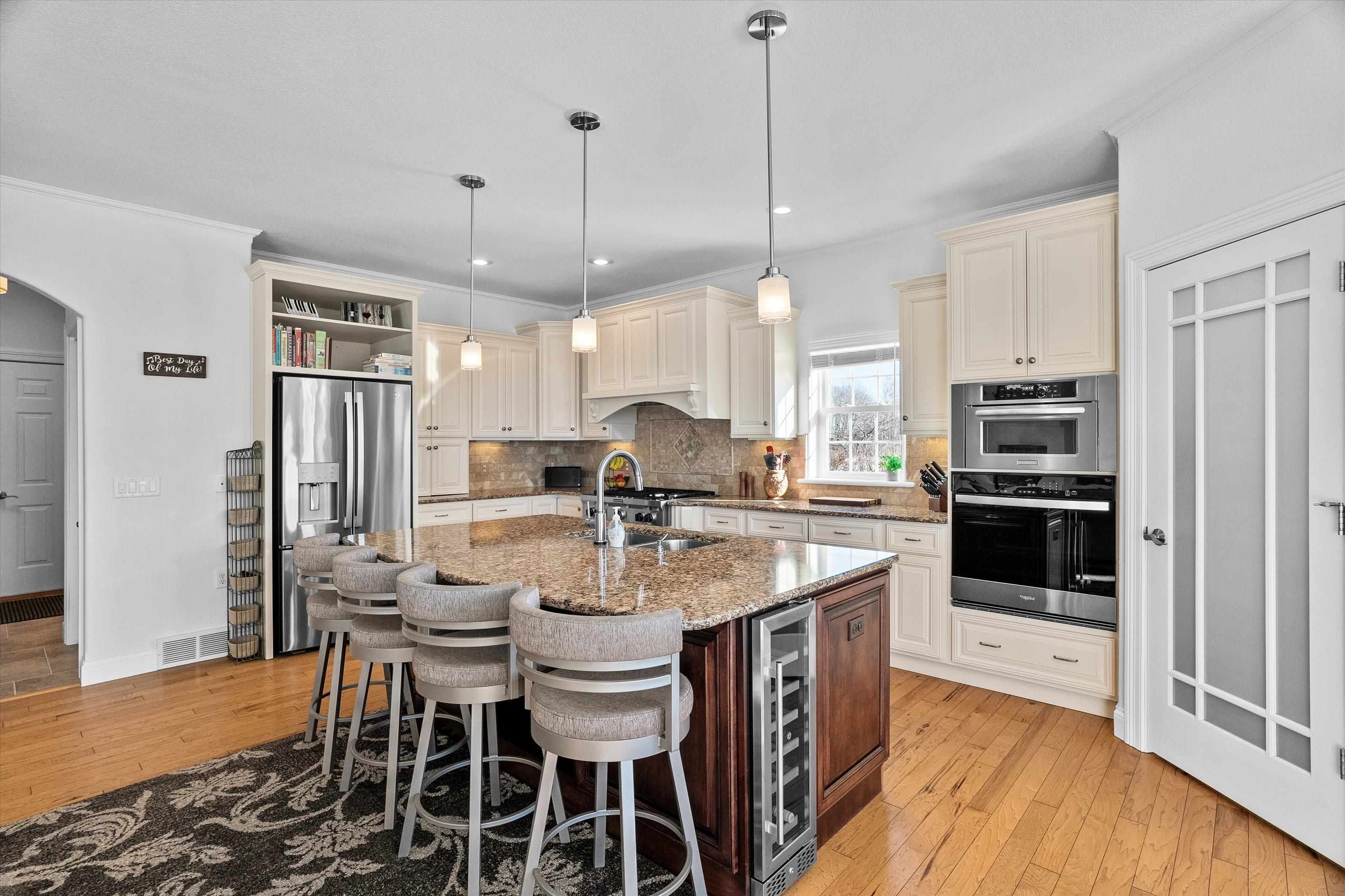 1540 E 20TH STREET, Marshfield, Wisconsin 54449, 3 Bedrooms Bedrooms, ,3 BathroomsBathrooms,Residential,For Sale,1540 E 20TH STREET,22600467