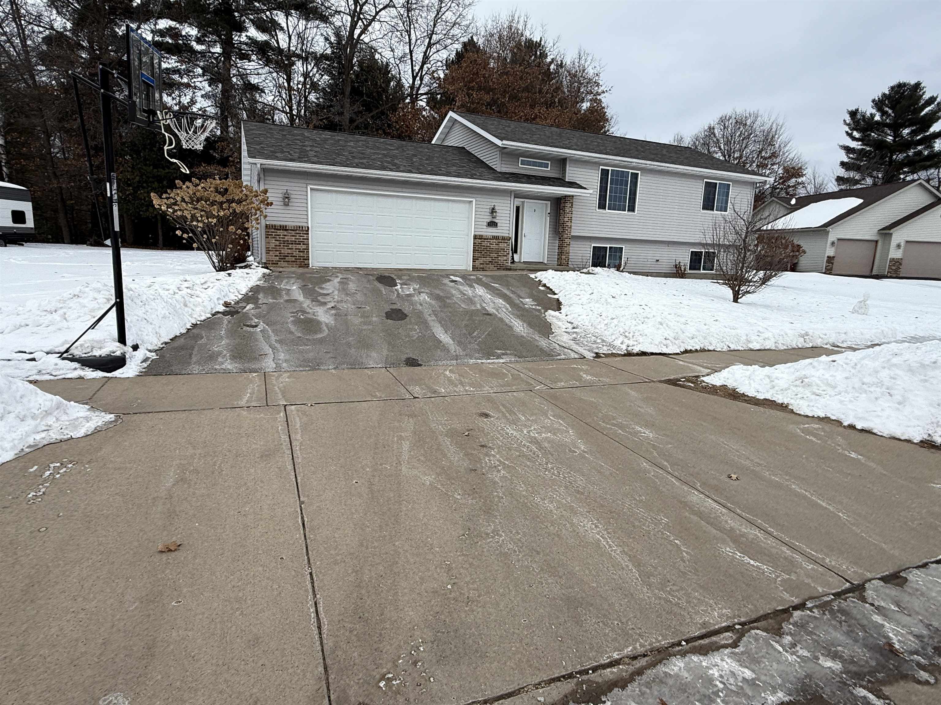 9528 SANDHILL DRIVE, Schofield, Wisconsin 54476, 4 Bedrooms Bedrooms, ,2 BathroomsBathrooms,Residential,For Sale,9528 SANDHILL DRIVE,22600470