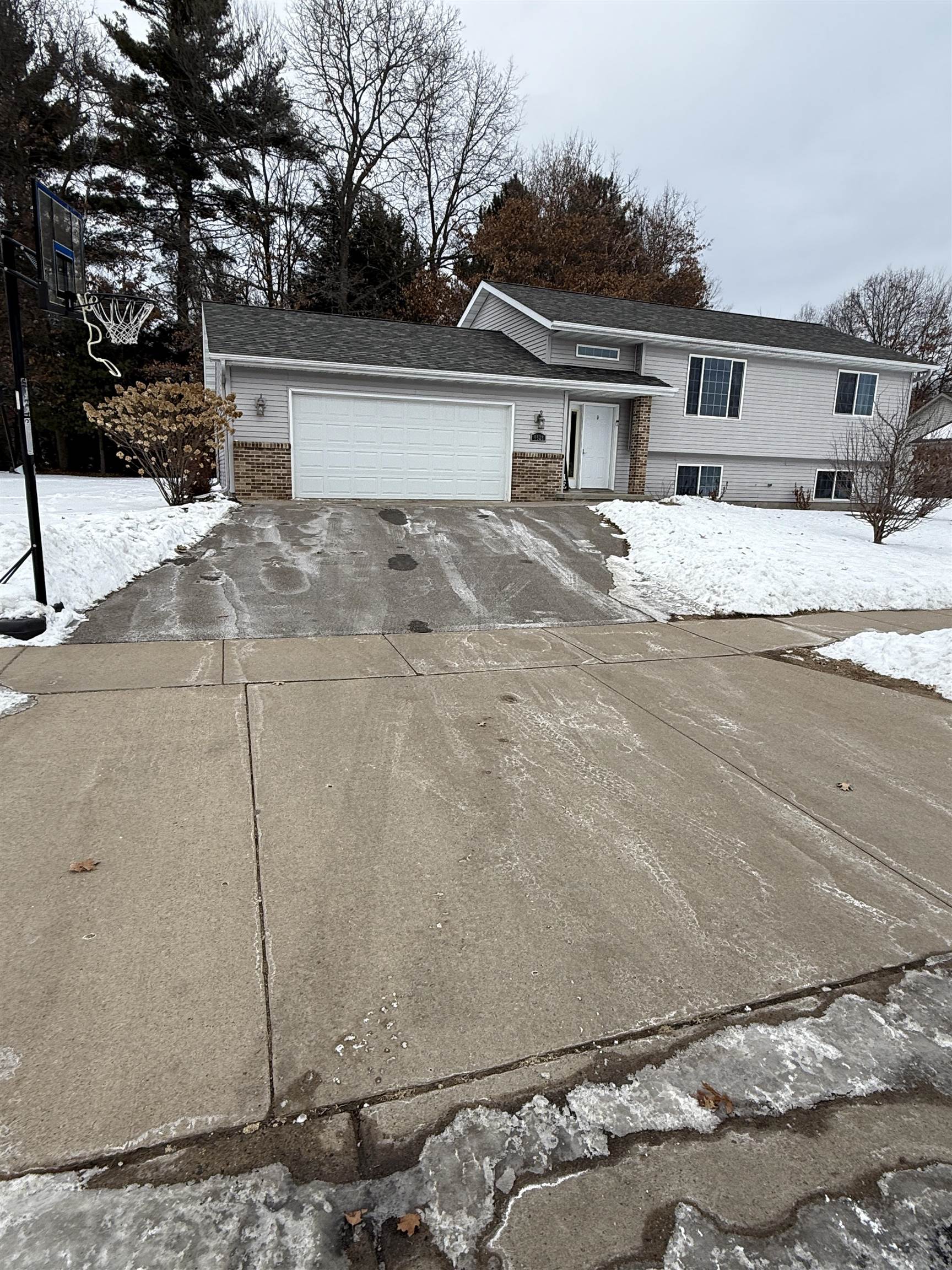 9528 SANDHILL DRIVE, Schofield, Wisconsin 54476, 4 Bedrooms Bedrooms, ,2 BathroomsBathrooms,Residential,For Sale,9528 SANDHILL DRIVE,22600470