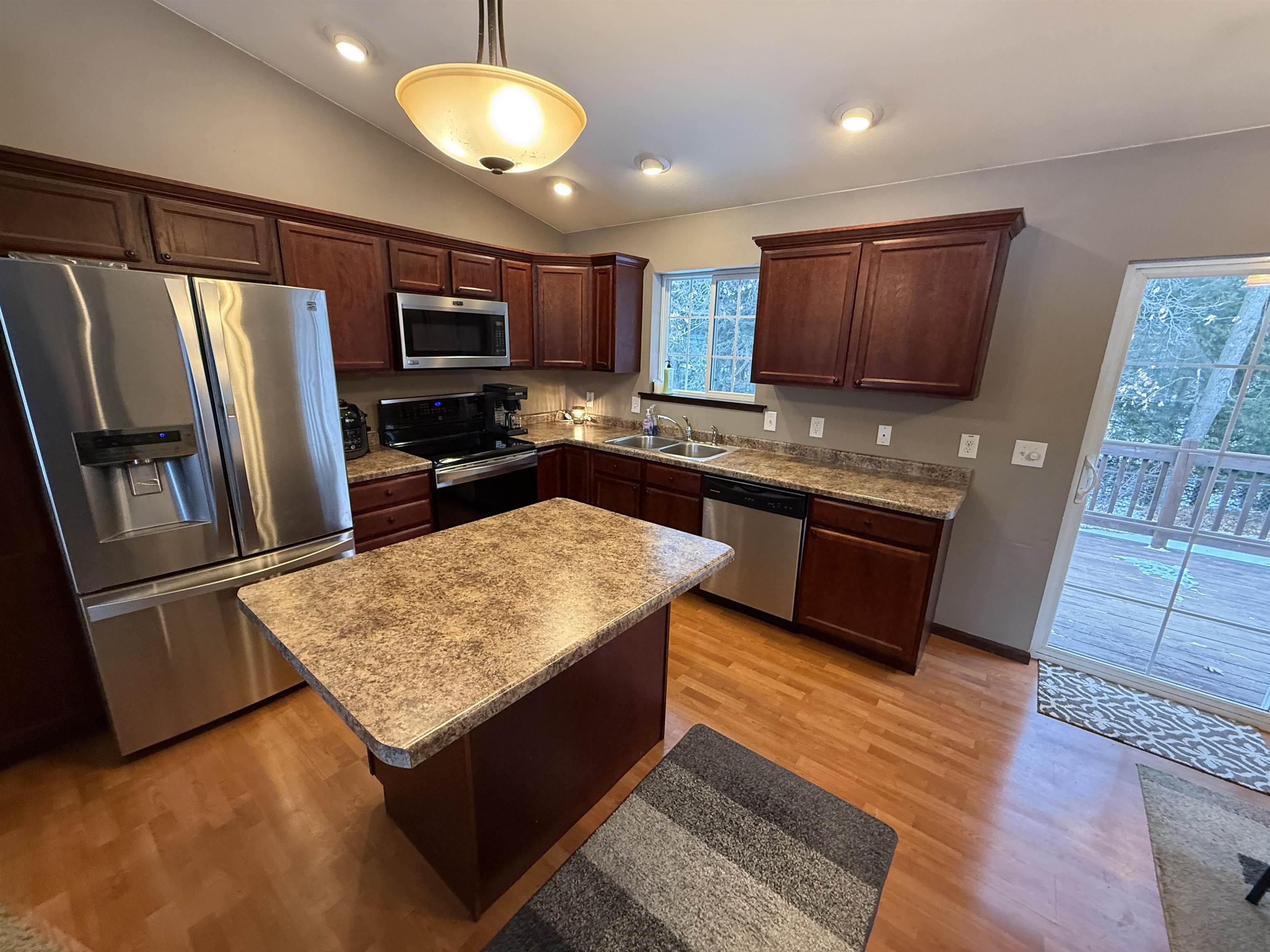 9528 SANDHILL DRIVE, Schofield, Wisconsin 54476, 4 Bedrooms Bedrooms, ,2 BathroomsBathrooms,Residential,For Sale,9528 SANDHILL DRIVE,22600470