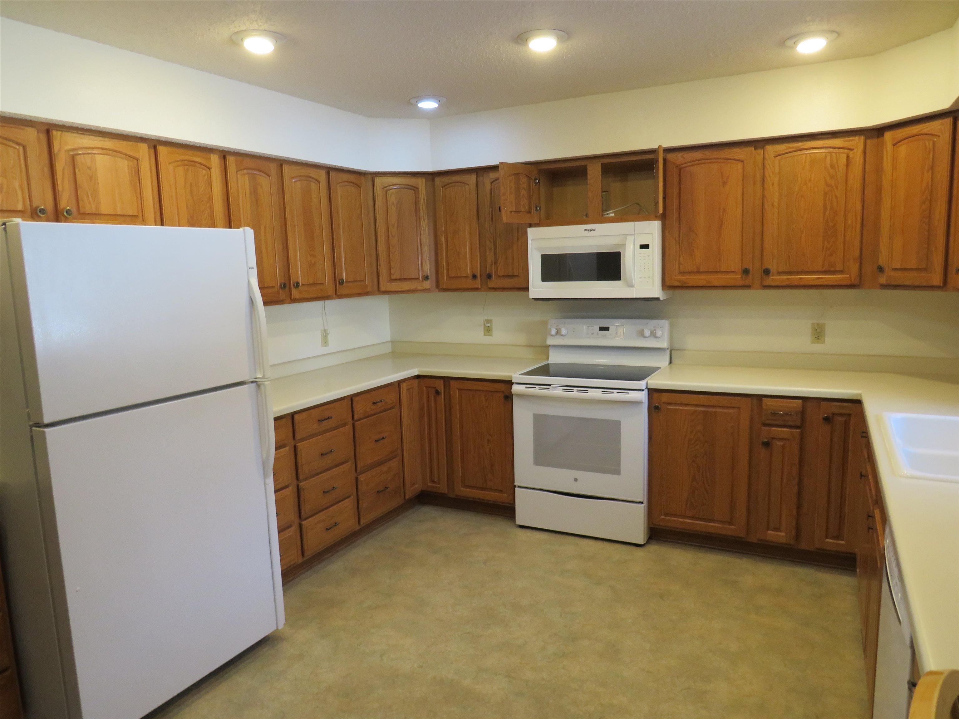 1630/1632 N SUPERIOR STREET, Antigo, Wisconsin 54409, 3 Bedrooms Bedrooms, 7 Rooms Rooms,3 BathroomsBathrooms,Multi-family,For Sale,1630/1632 N SUPERIOR STREET,22600479