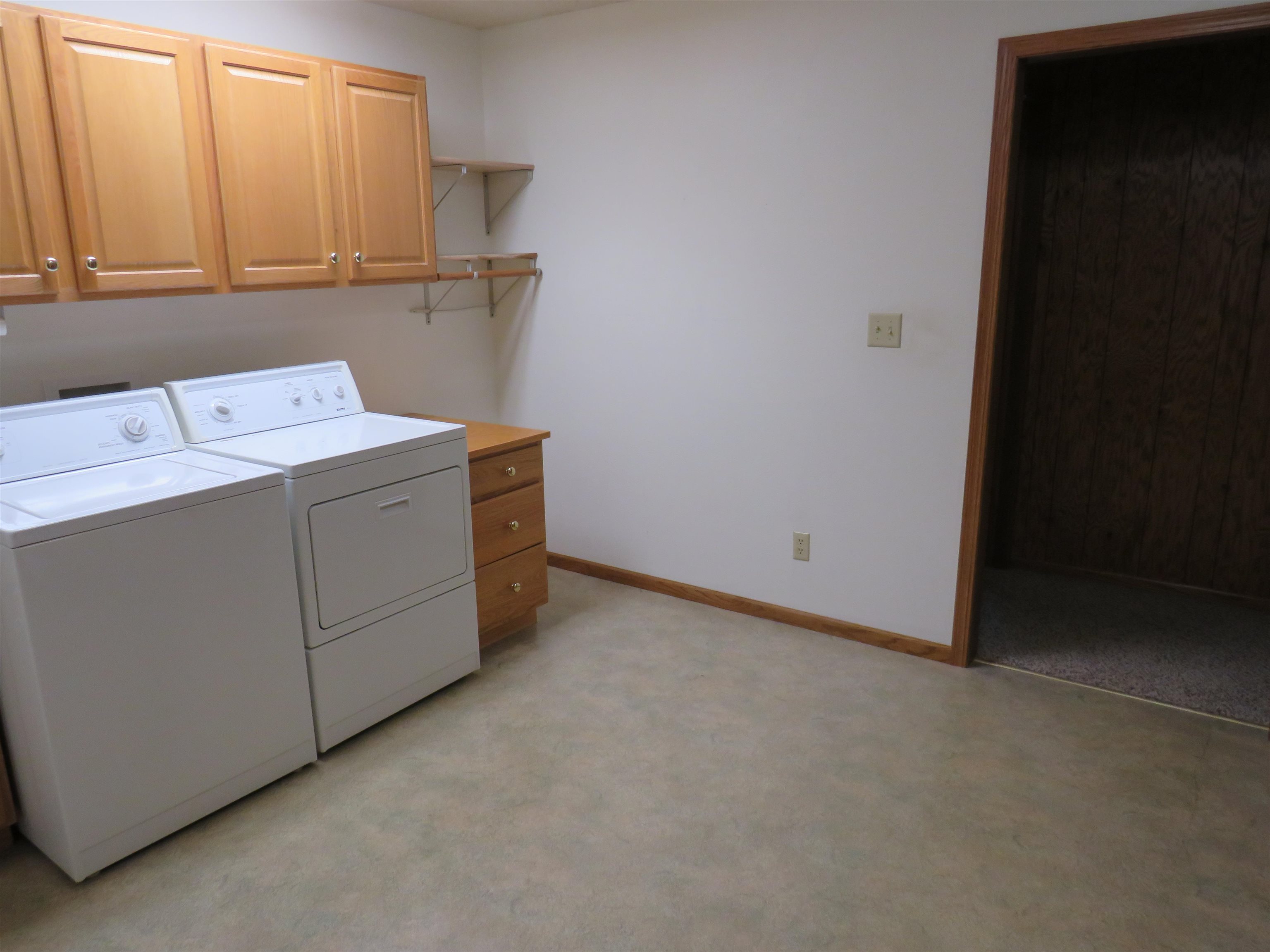 1630/1632 N SUPERIOR STREET, Antigo, Wisconsin 54409, 3 Bedrooms Bedrooms, 7 Rooms Rooms,3 BathroomsBathrooms,Multi-family,For Sale,1630/1632 N SUPERIOR STREET,22600479