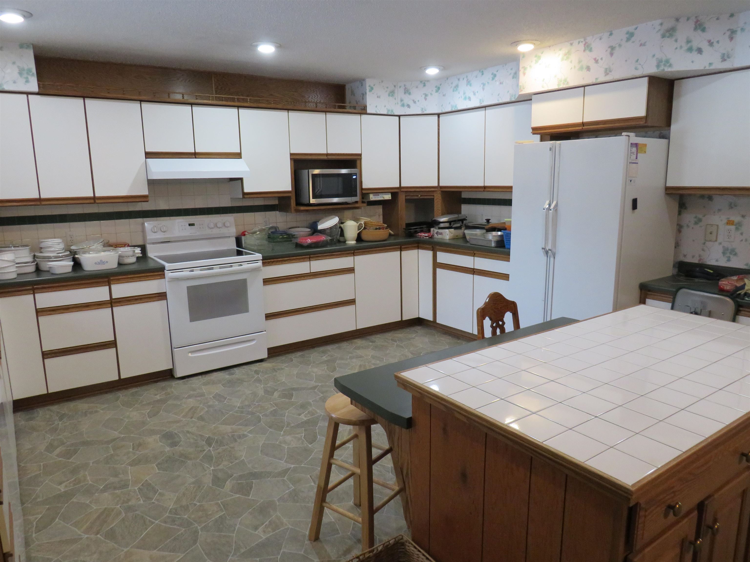 1630/1632 N SUPERIOR STREET, Antigo, Wisconsin 54409, 3 Bedrooms Bedrooms, 7 Rooms Rooms,3 BathroomsBathrooms,Multi-family,For Sale,1630/1632 N SUPERIOR STREET,22600479