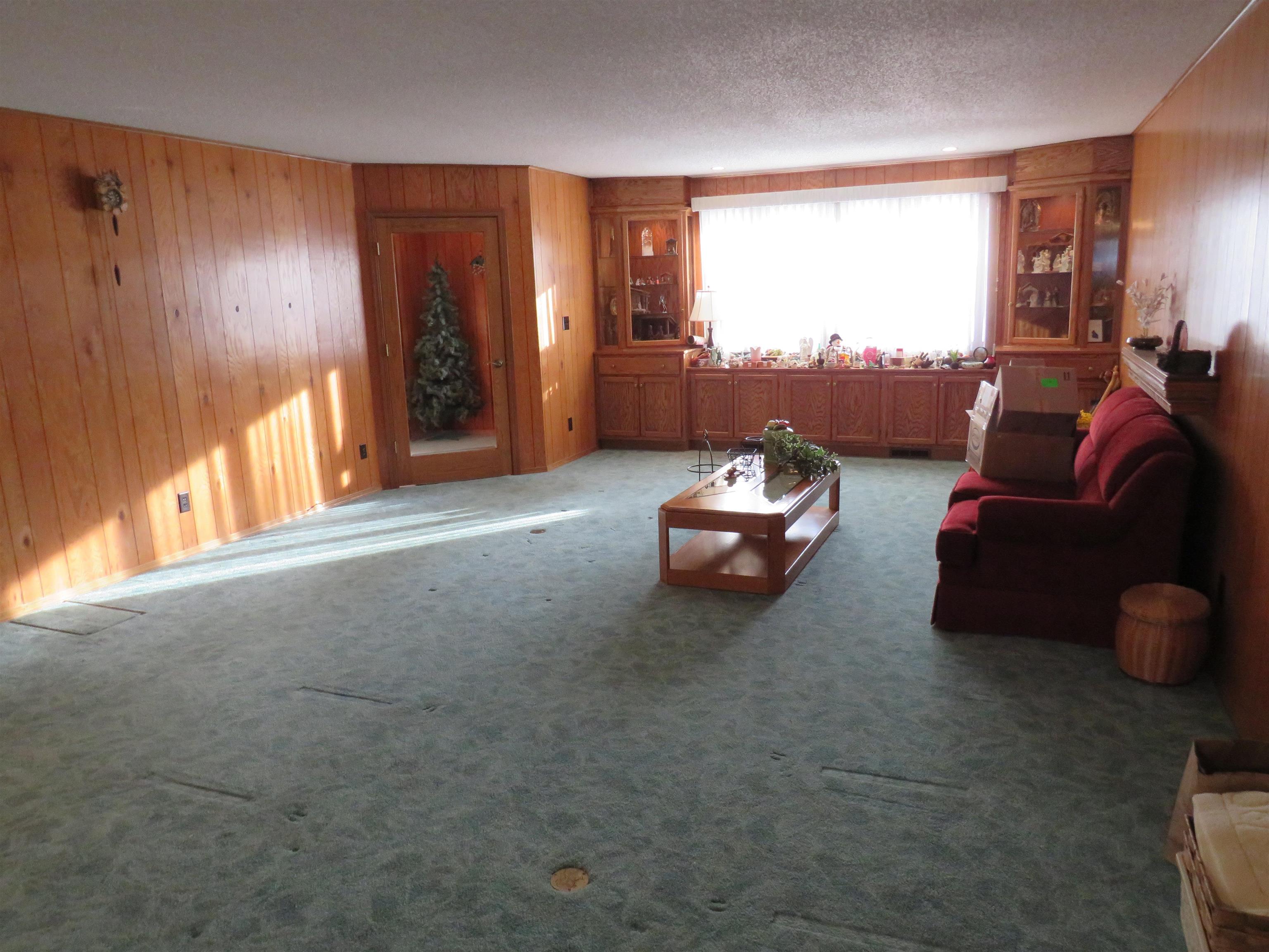 1630/1632 N SUPERIOR STREET, Antigo, Wisconsin 54409, 3 Bedrooms Bedrooms, 7 Rooms Rooms,3 BathroomsBathrooms,Multi-family,For Sale,1630/1632 N SUPERIOR STREET,22600479