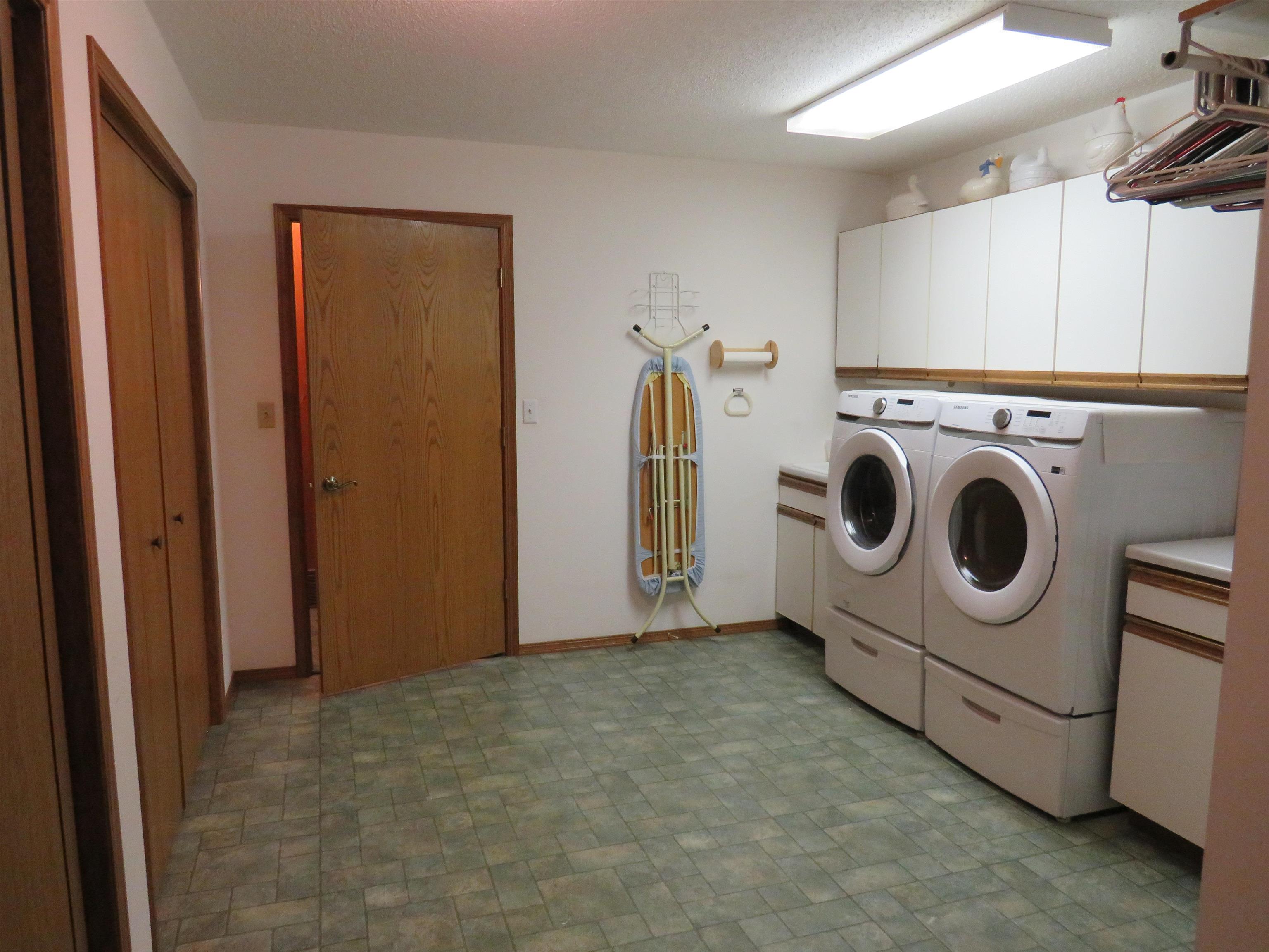 1630/1632 N SUPERIOR STREET, Antigo, Wisconsin 54409, 3 Bedrooms Bedrooms, 7 Rooms Rooms,3 BathroomsBathrooms,Multi-family,For Sale,1630/1632 N SUPERIOR STREET,22600479