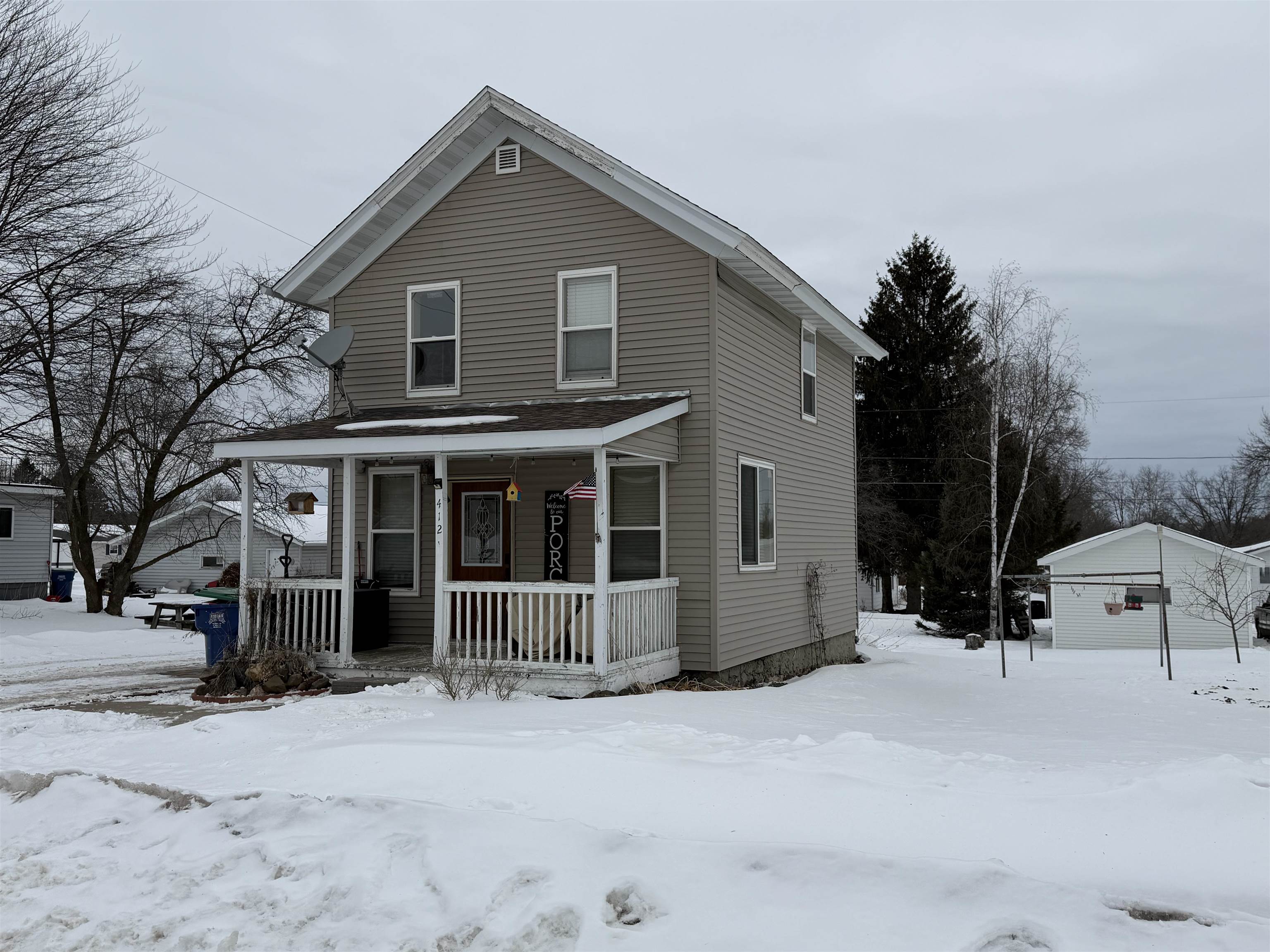 412 ELM STREET, Athens, Wisconsin 54411, 3 Bedrooms Bedrooms, ,1 BathroomBathrooms,Residential,For Sale,412 ELM STREET,22600484