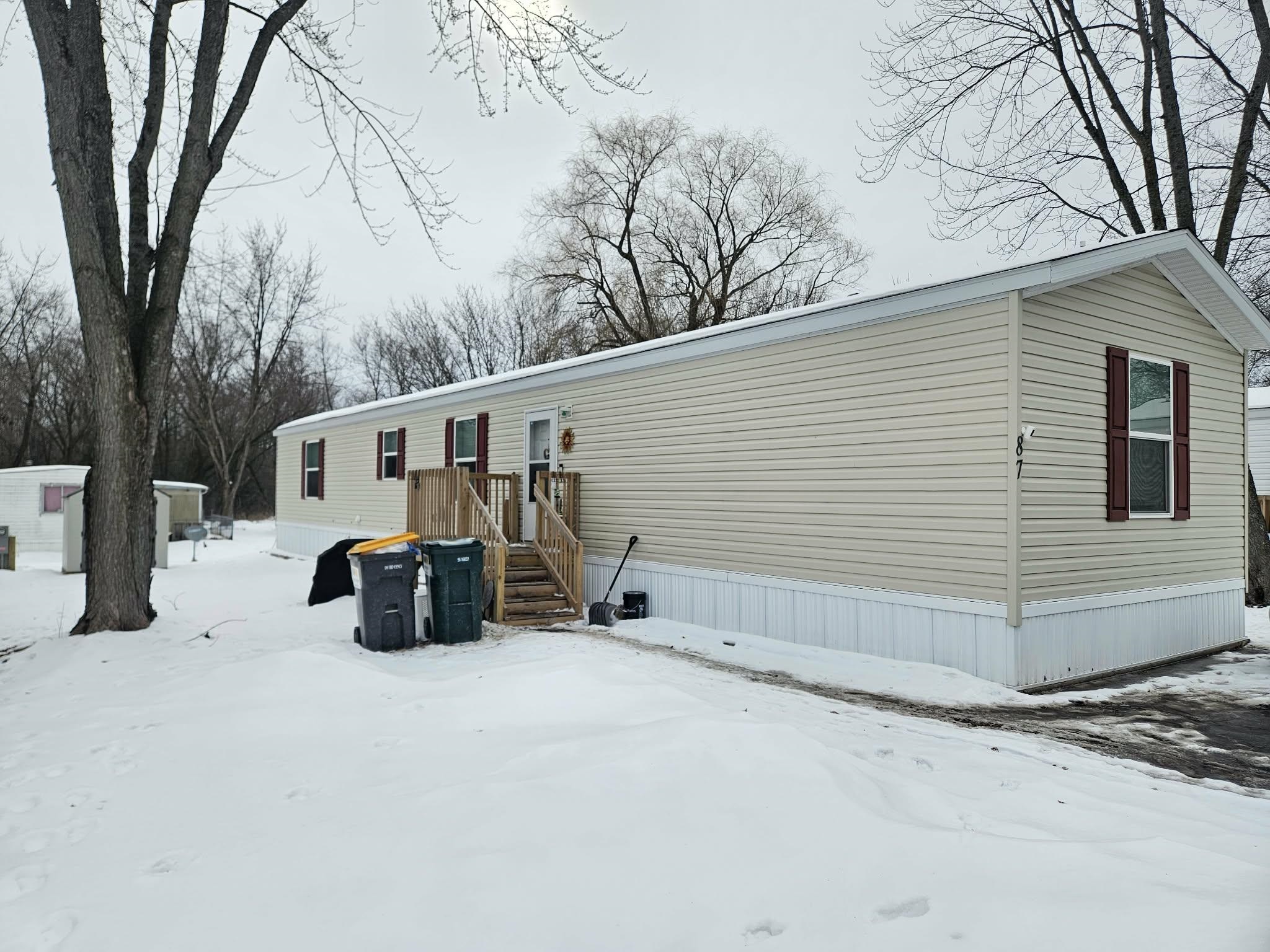 1213 N PEACH AVENUE, Marshfield, Wisconsin 54449, 3 Bedrooms Bedrooms, ,2 BathroomsBathrooms,Residential,For Sale,1213 N PEACH AVENUE,22600485