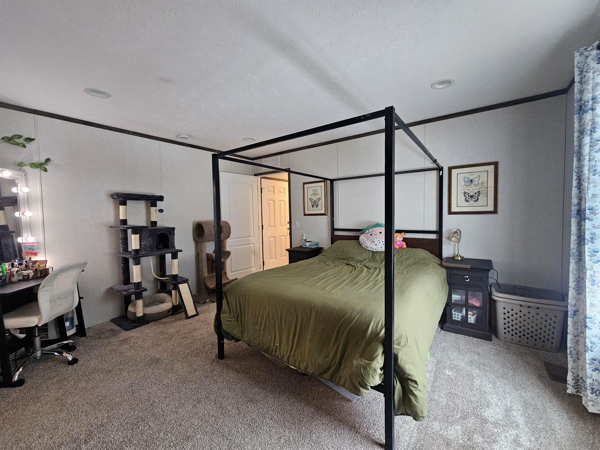 1213 N PEACH AVENUE, Marshfield, Wisconsin 54449, 3 Bedrooms Bedrooms, ,2 BathroomsBathrooms,Residential,For Sale,1213 N PEACH AVENUE,22600485