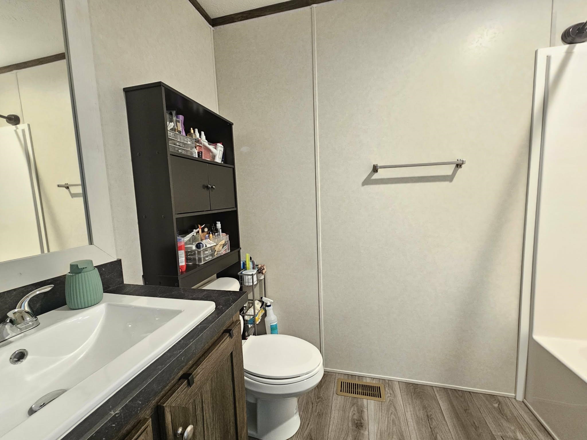 1213 N PEACH AVENUE, Marshfield, Wisconsin 54449, 3 Bedrooms Bedrooms, ,2 BathroomsBathrooms,Residential,For Sale,1213 N PEACH AVENUE,22600485